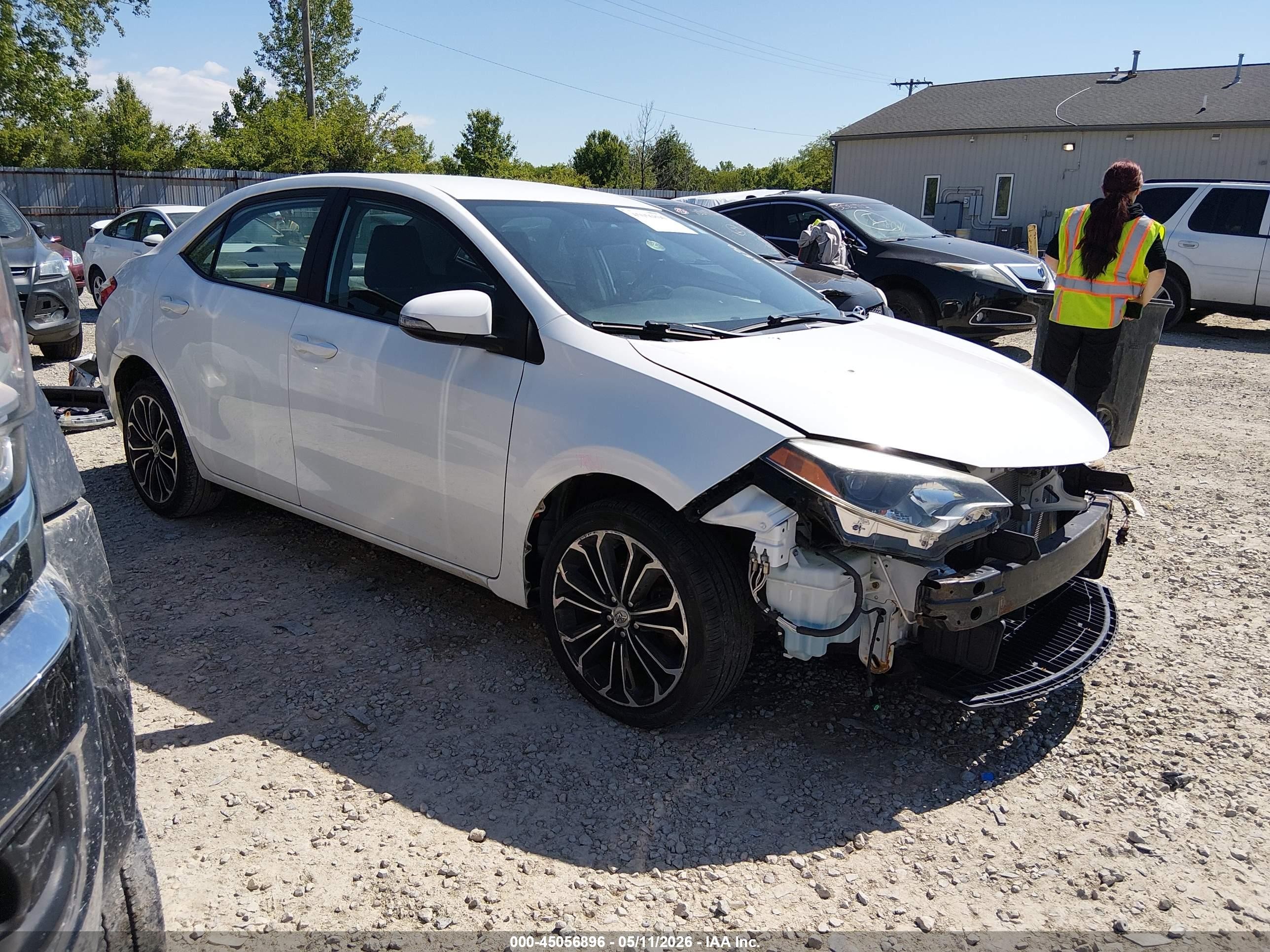 2014 Toyota Corolla S Plus White vin: 2T1BURHEXEC176570