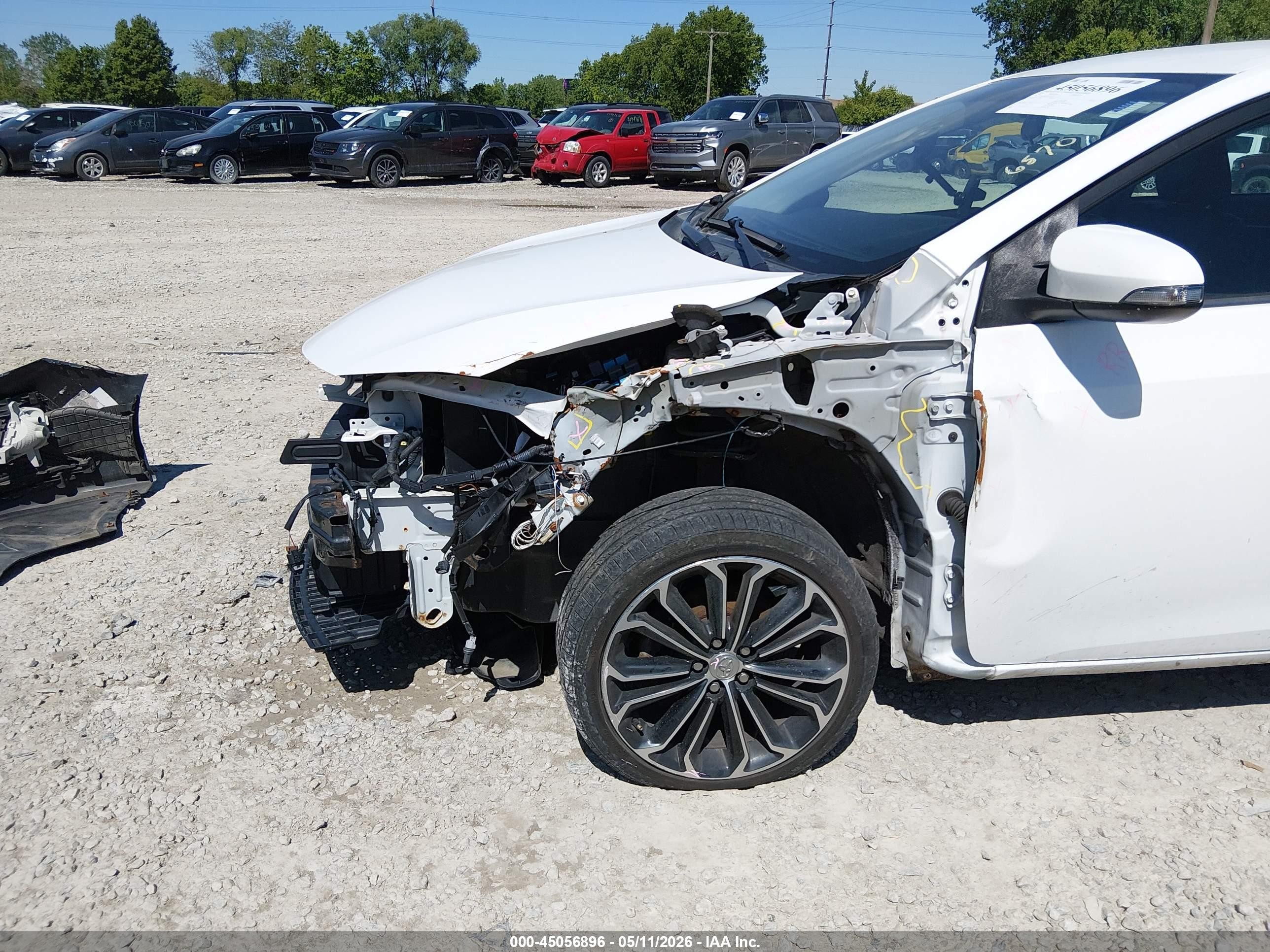 2014 Toyota Corolla S Plus Белый vin: 2T1BURHEXEC176570
