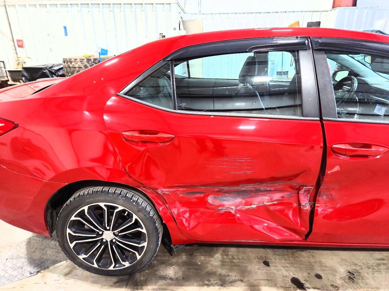 2014 Toyota Corolla S Plus Красный vin: 2T1BURHEXEC195216
