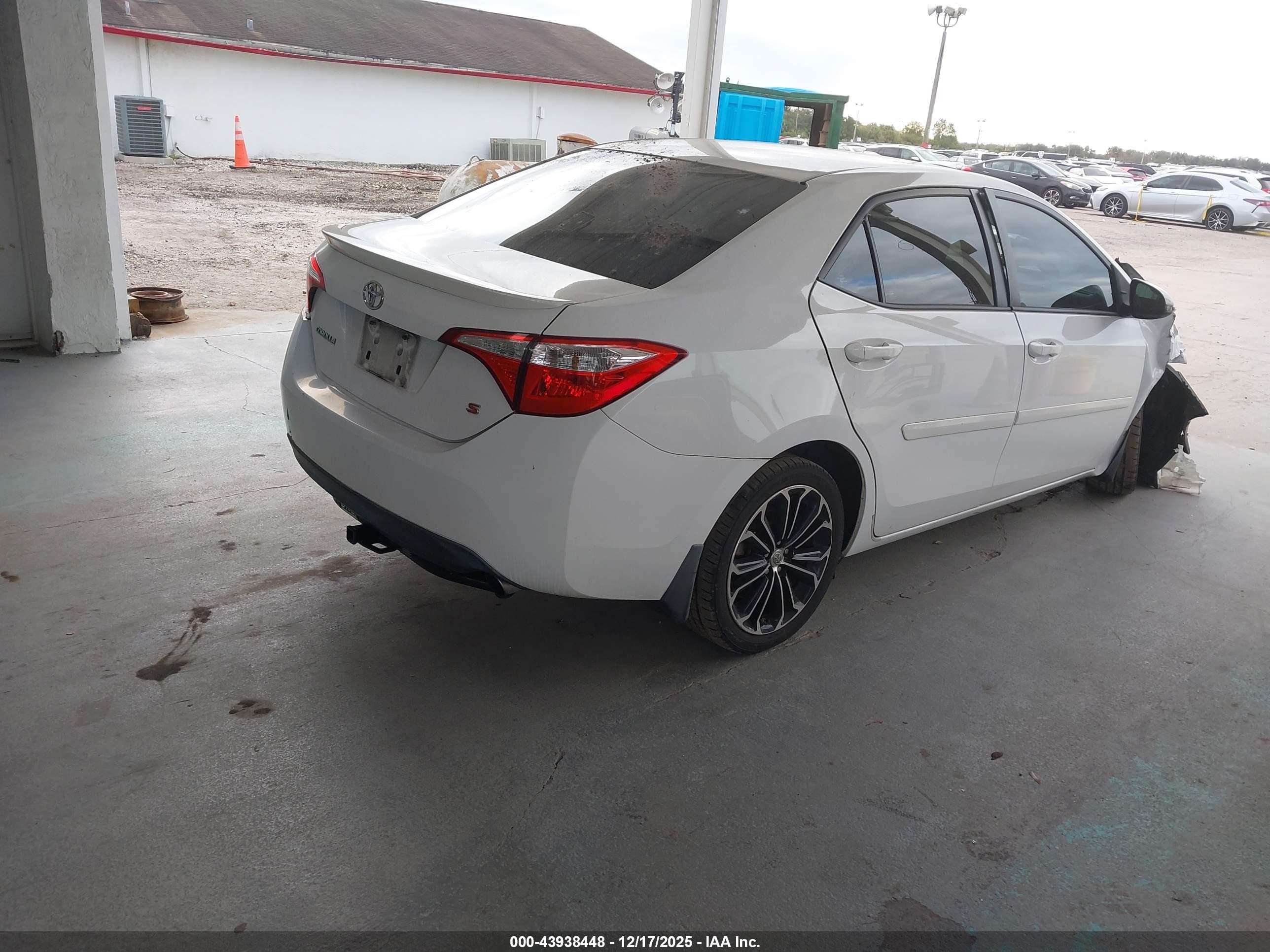 2014 Toyota Corolla S Plus White vin: 2T1BURHEXEC199525
