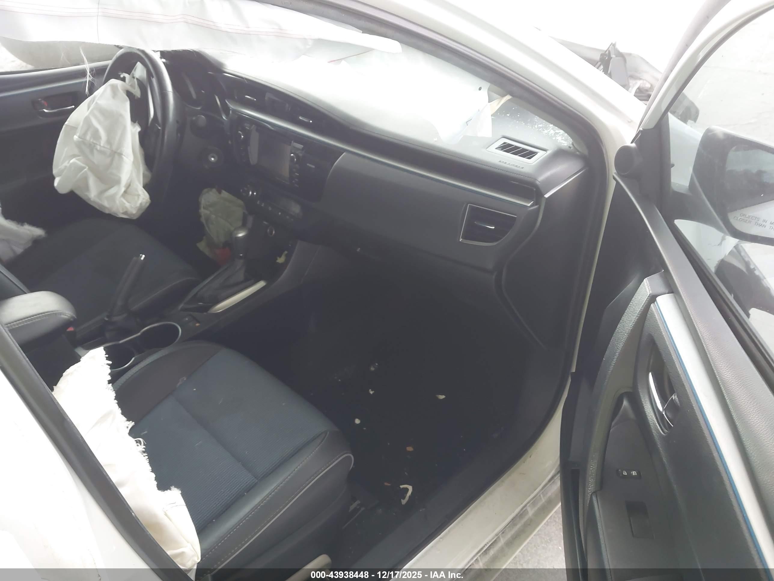 2014 Toyota Corolla S Plus White vin: 2T1BURHEXEC199525