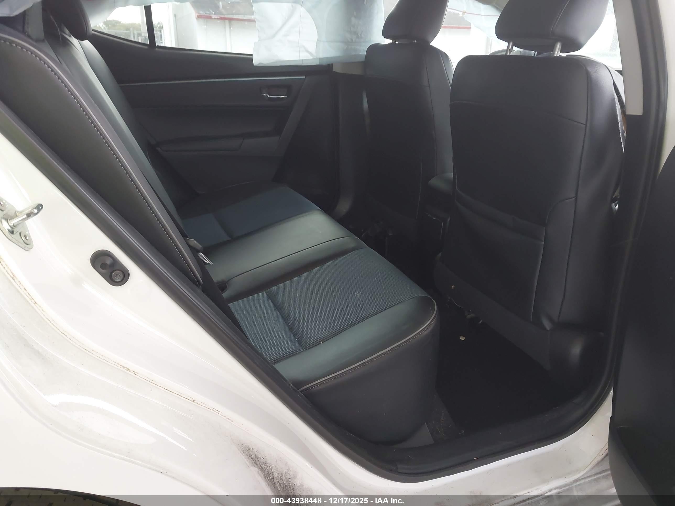 2014 Toyota Corolla S Plus White vin: 2T1BURHEXEC199525