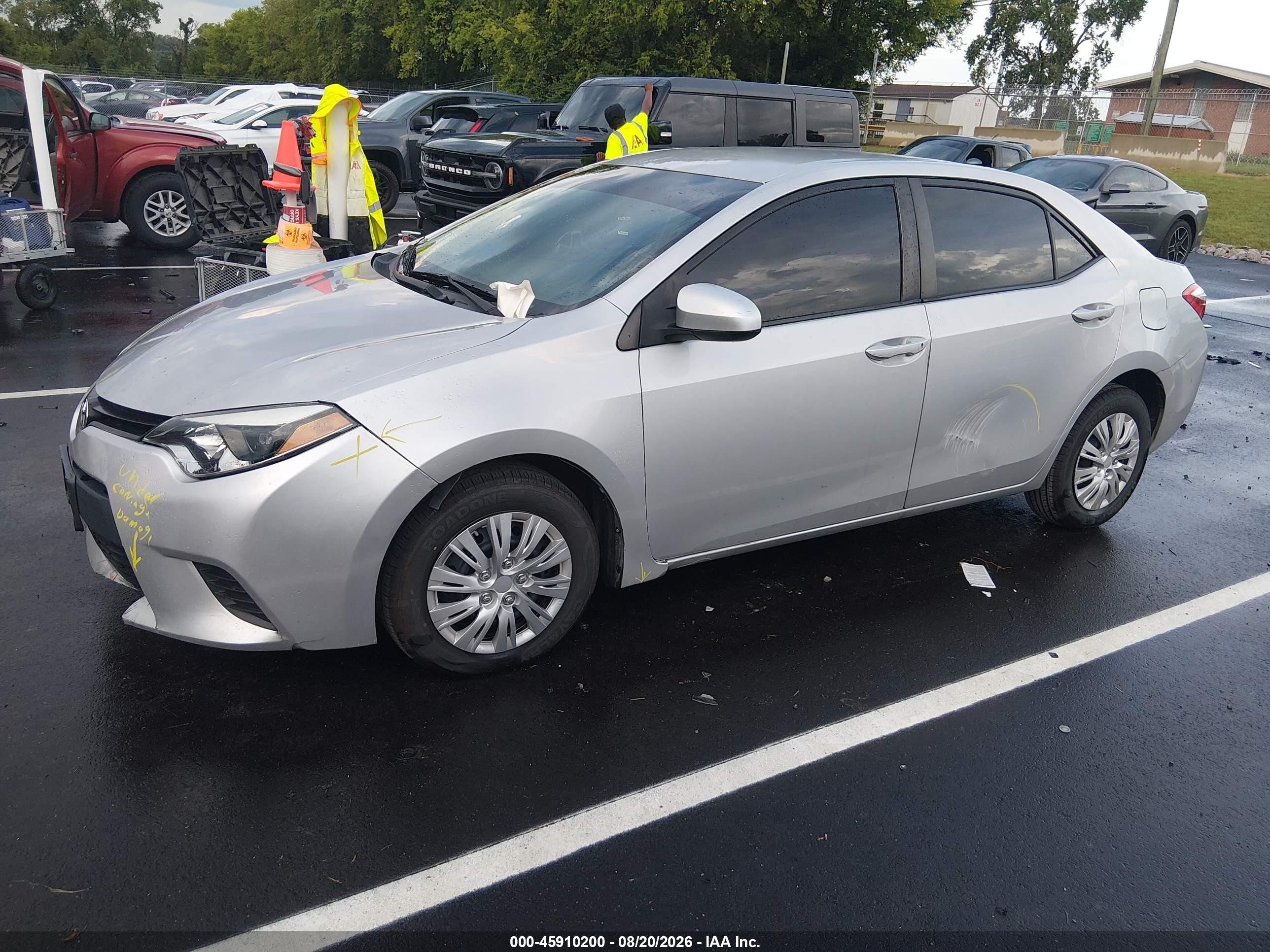 2014 Toyota Corolla L Silver vin: 2T1BURHEXEC207851