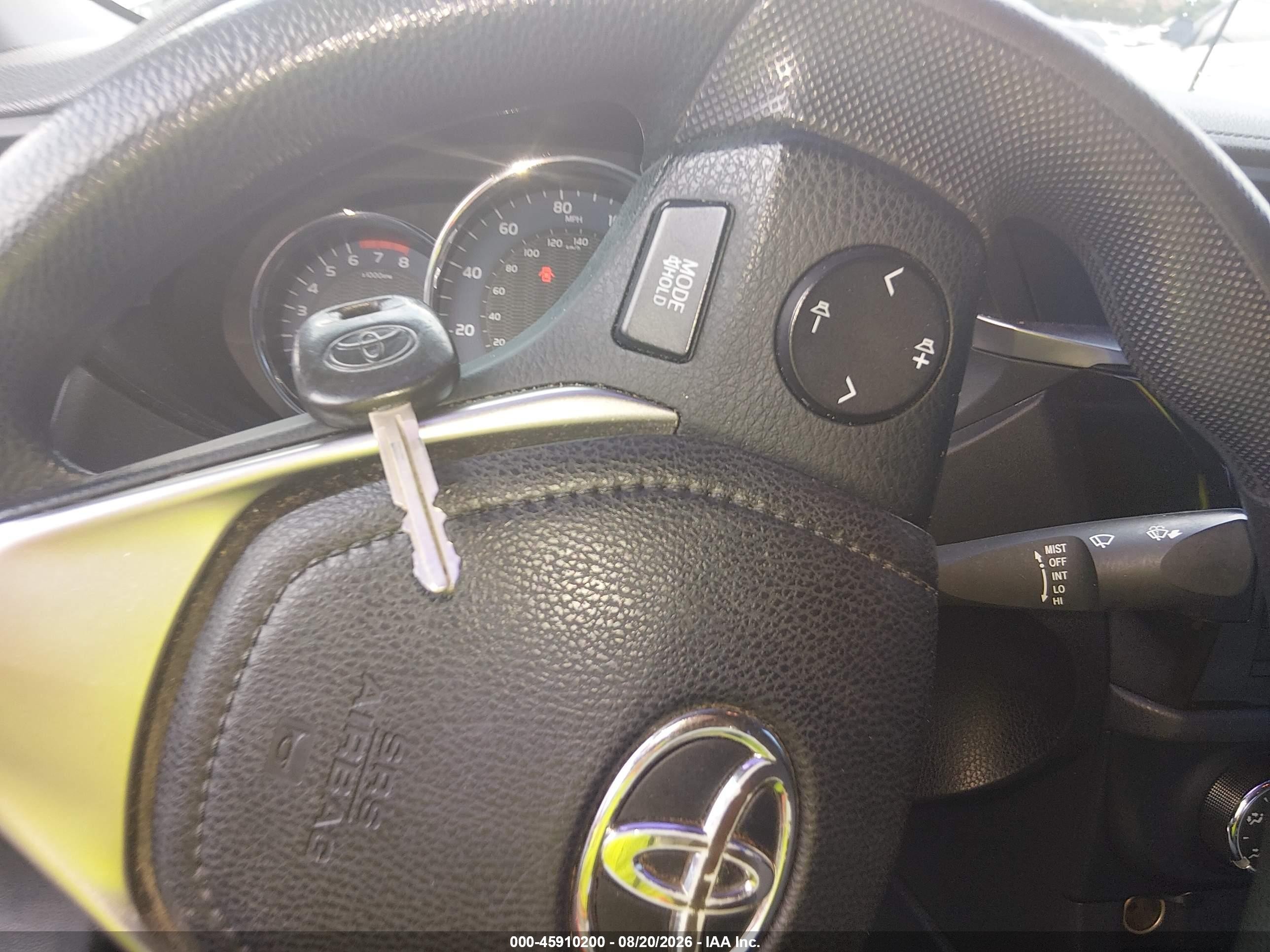 2014 Toyota Corolla L Silver vin: 2T1BURHEXEC207851