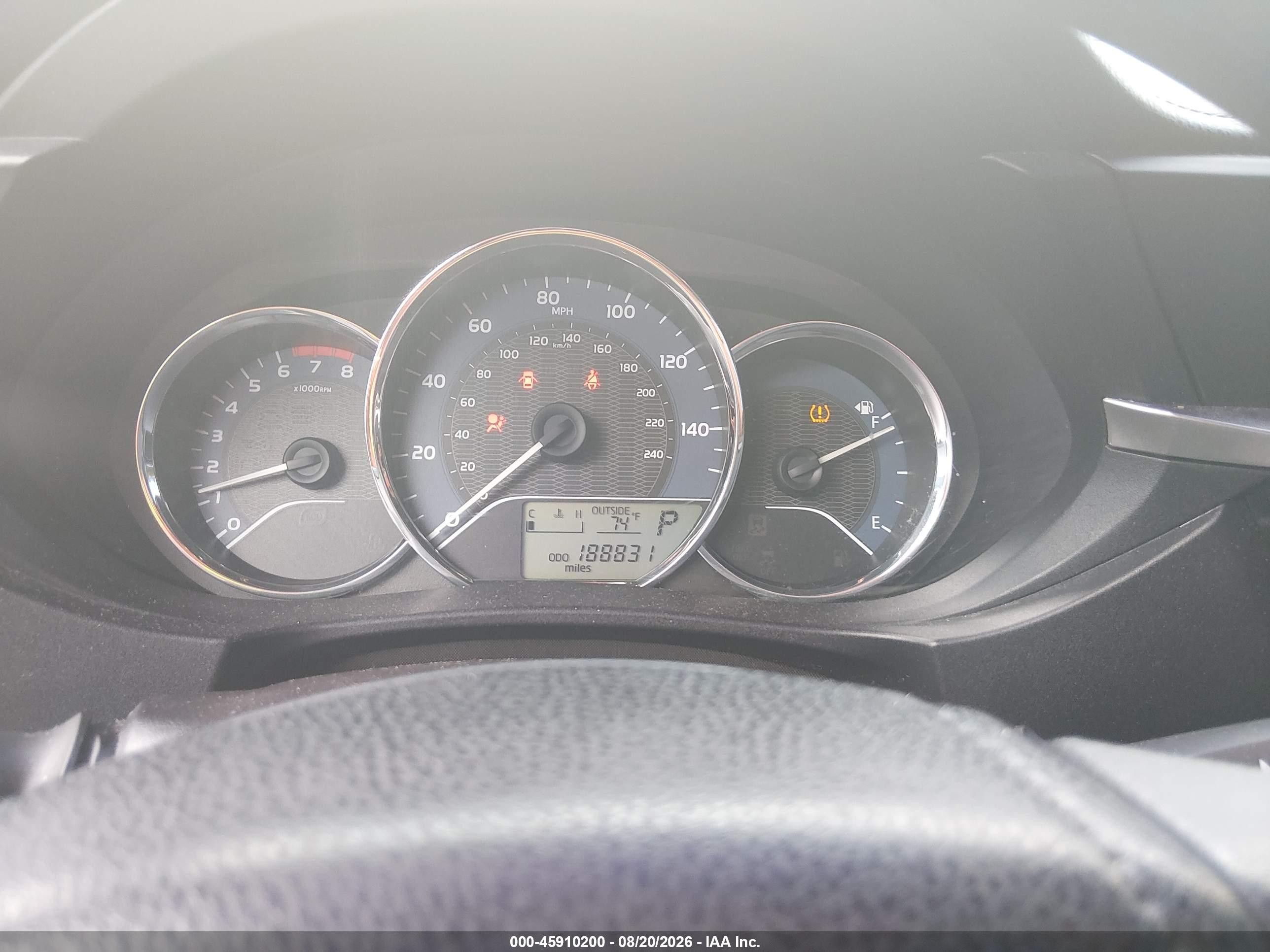 2014 Toyota Corolla L Silver vin: 2T1BURHEXEC207851