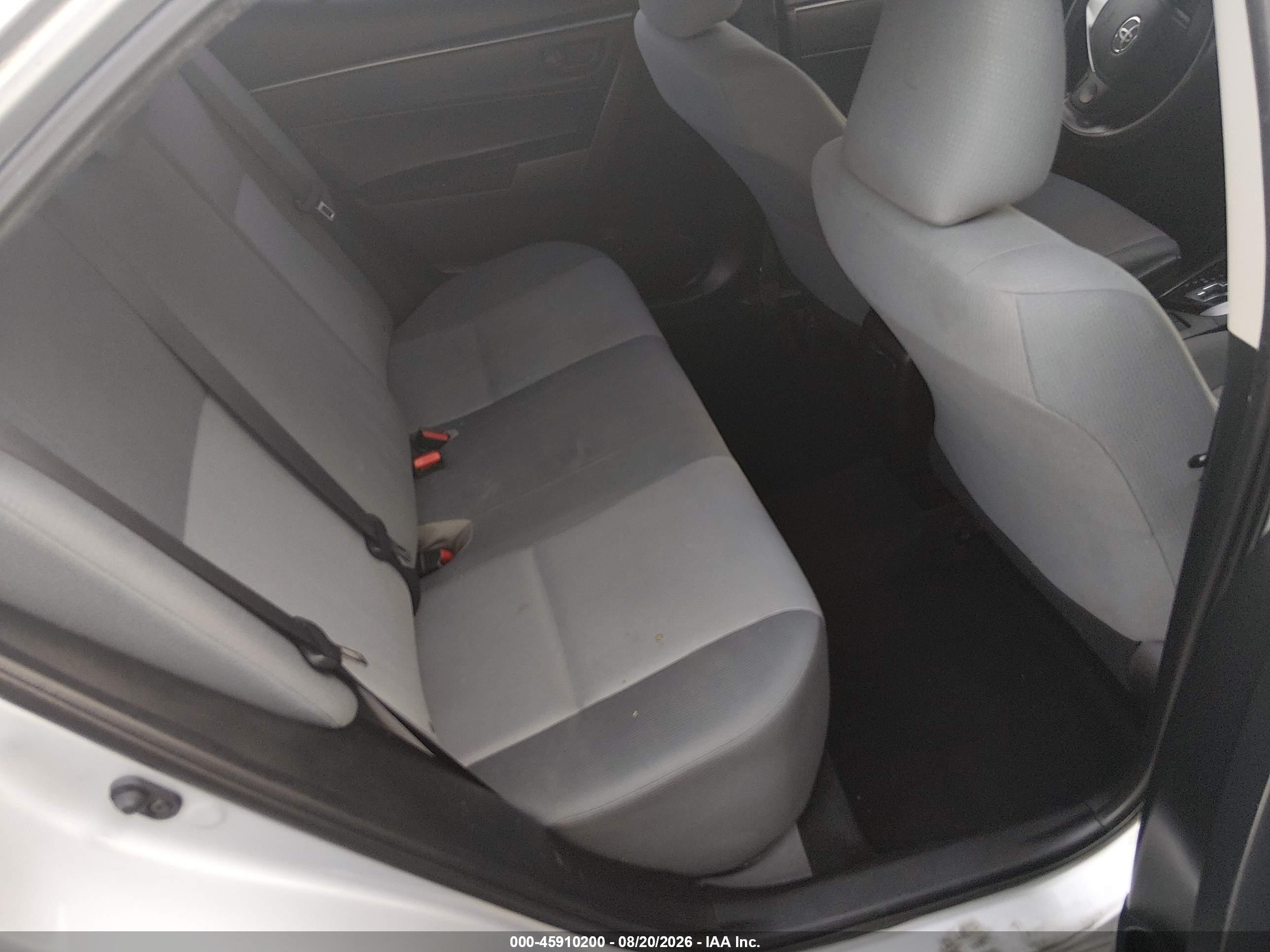 2014 Toyota Corolla L Silver vin: 2T1BURHEXEC207851