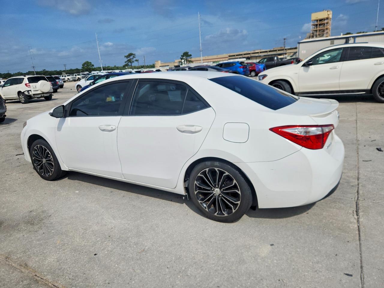 2014 Toyota Corolla S Plus Белый vin: 2T1BURHEXEC210040