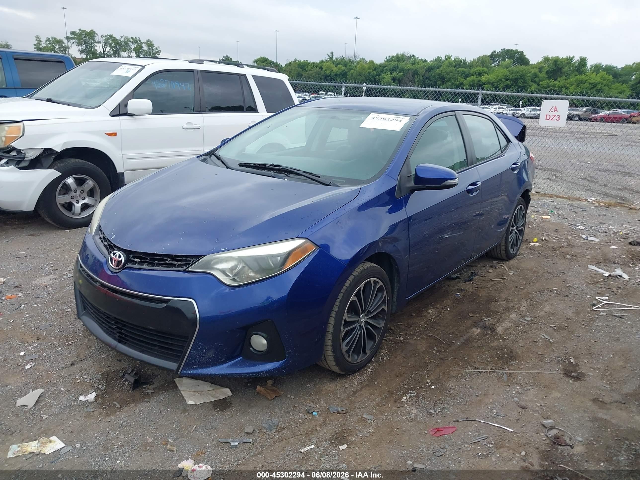 2014 Toyota Corolla S Plus Blue vin: 2T1BURHEXEC222446