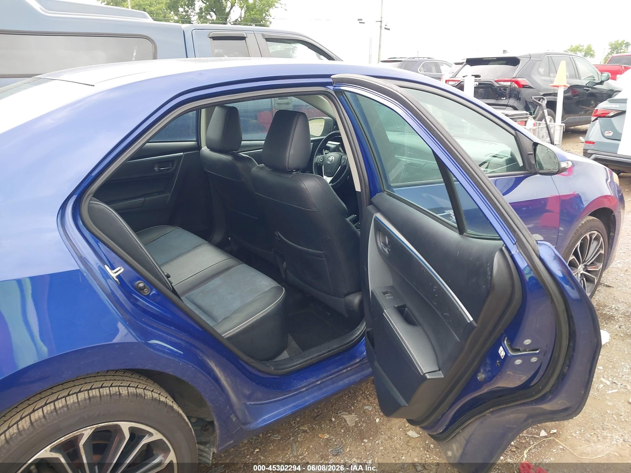 2014 Toyota Corolla S Plus Blue vin: 2T1BURHEXEC222446