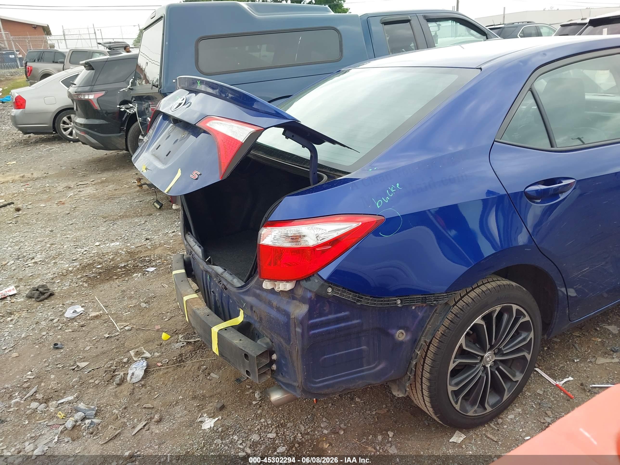 2014 Toyota Corolla S Plus Blue vin: 2T1BURHEXEC222446