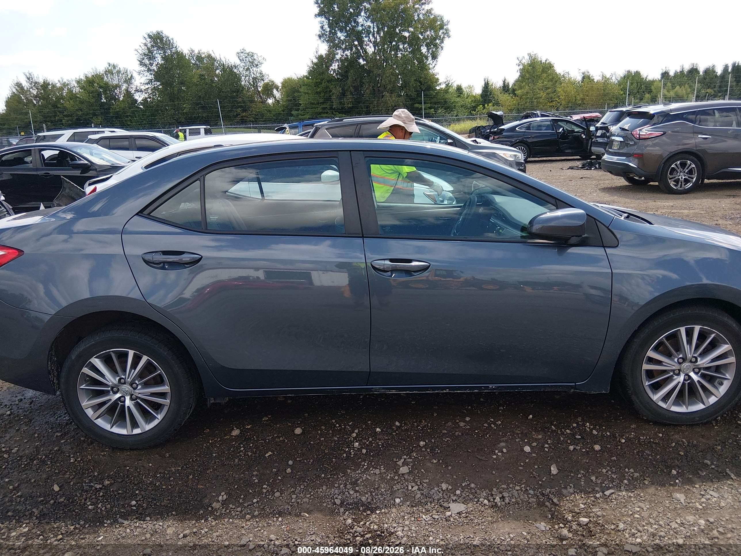 2014 Toyota Corolla Le Premium Blue vin: 2T1BURHEXEC225864