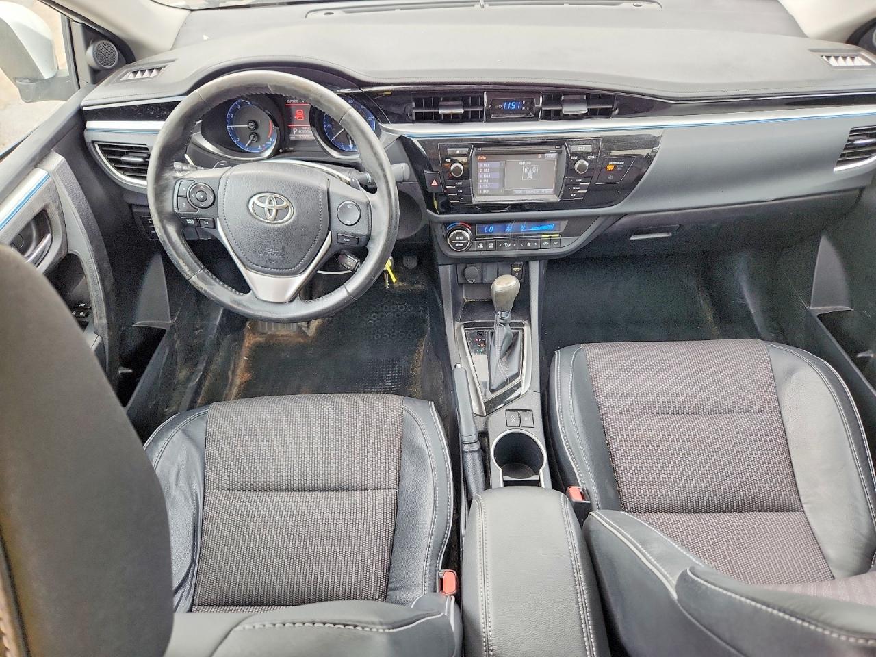 2015 Toyota Corolla S Plus White vin: 2T1BURHEXFC248059