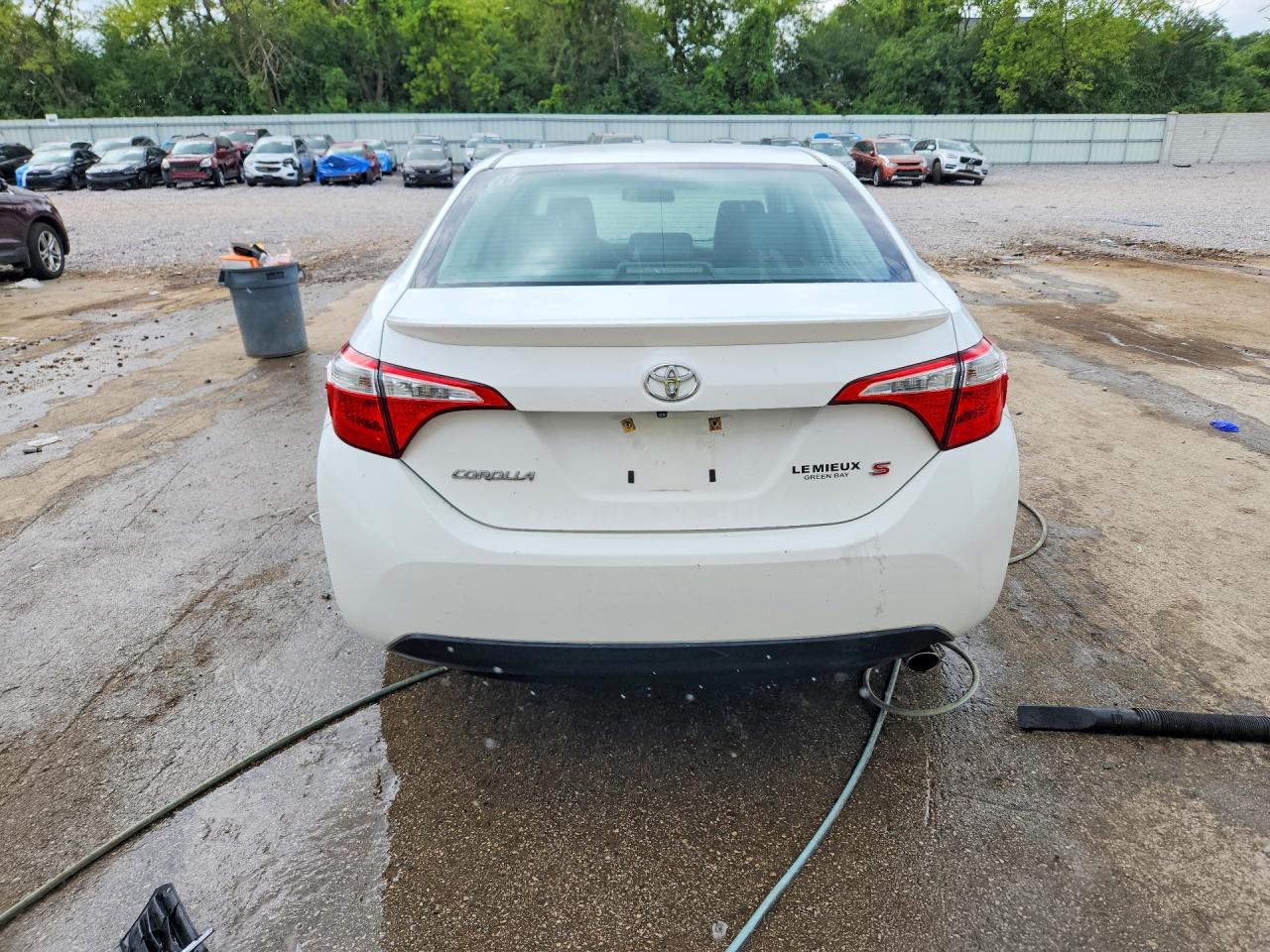 2015 Toyota Corolla S Plus White vin: 2T1BURHEXFC248059