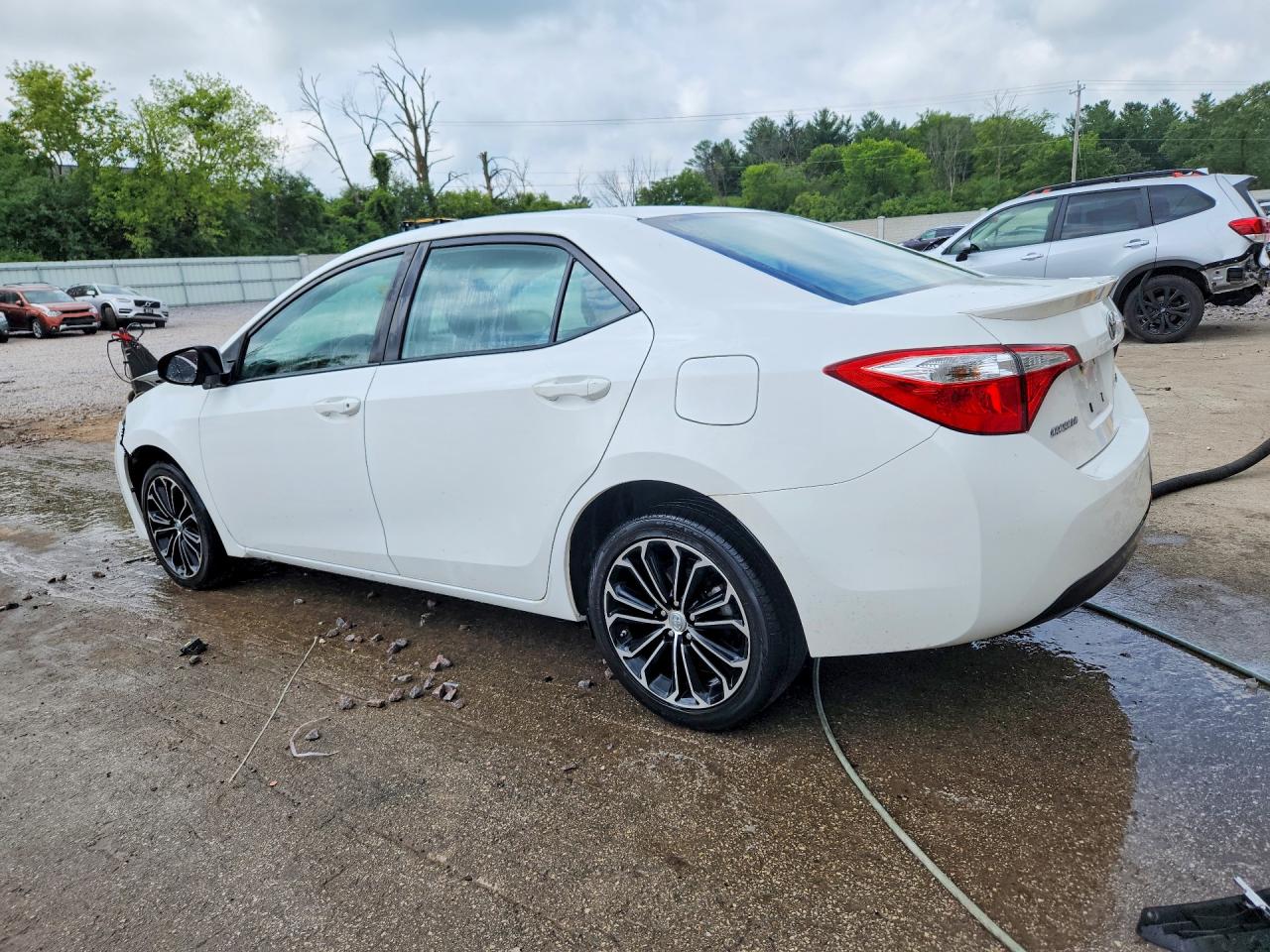 2015 Toyota Corolla S Plus White vin: 2T1BURHEXFC248059