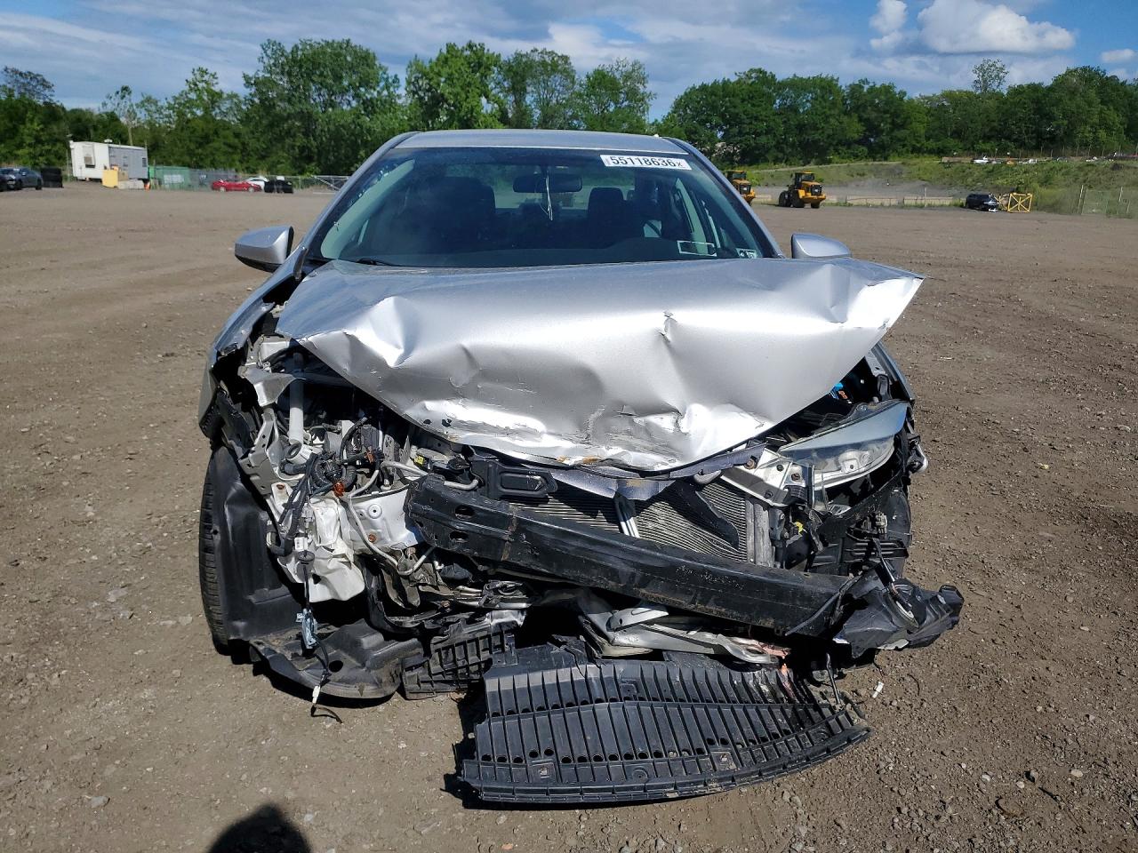 2015 Toyota Corolla Le Silver vin: 2T1BURHEXFC248255