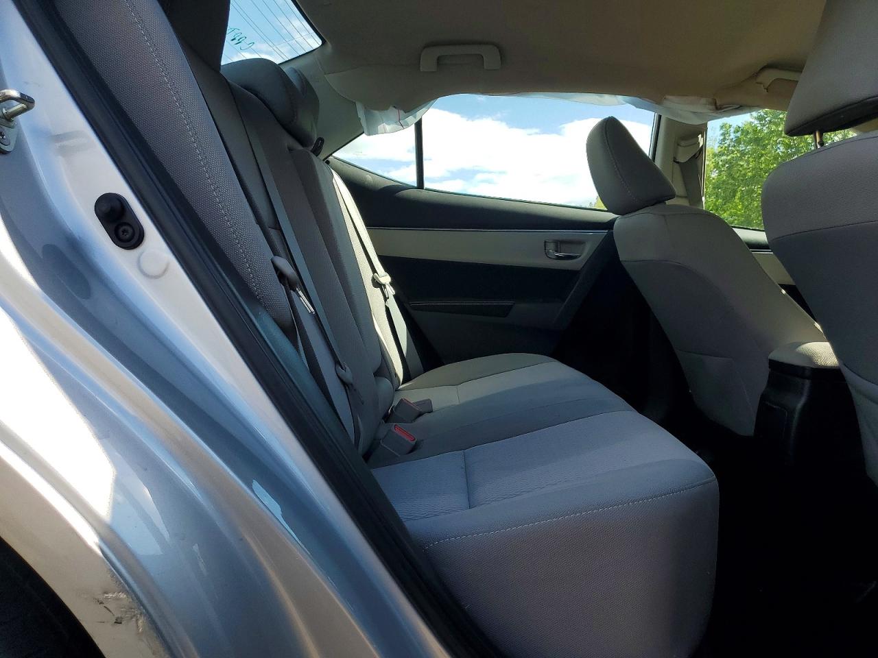 2015 Toyota Corolla Le Silver vin: 2T1BURHEXFC248255