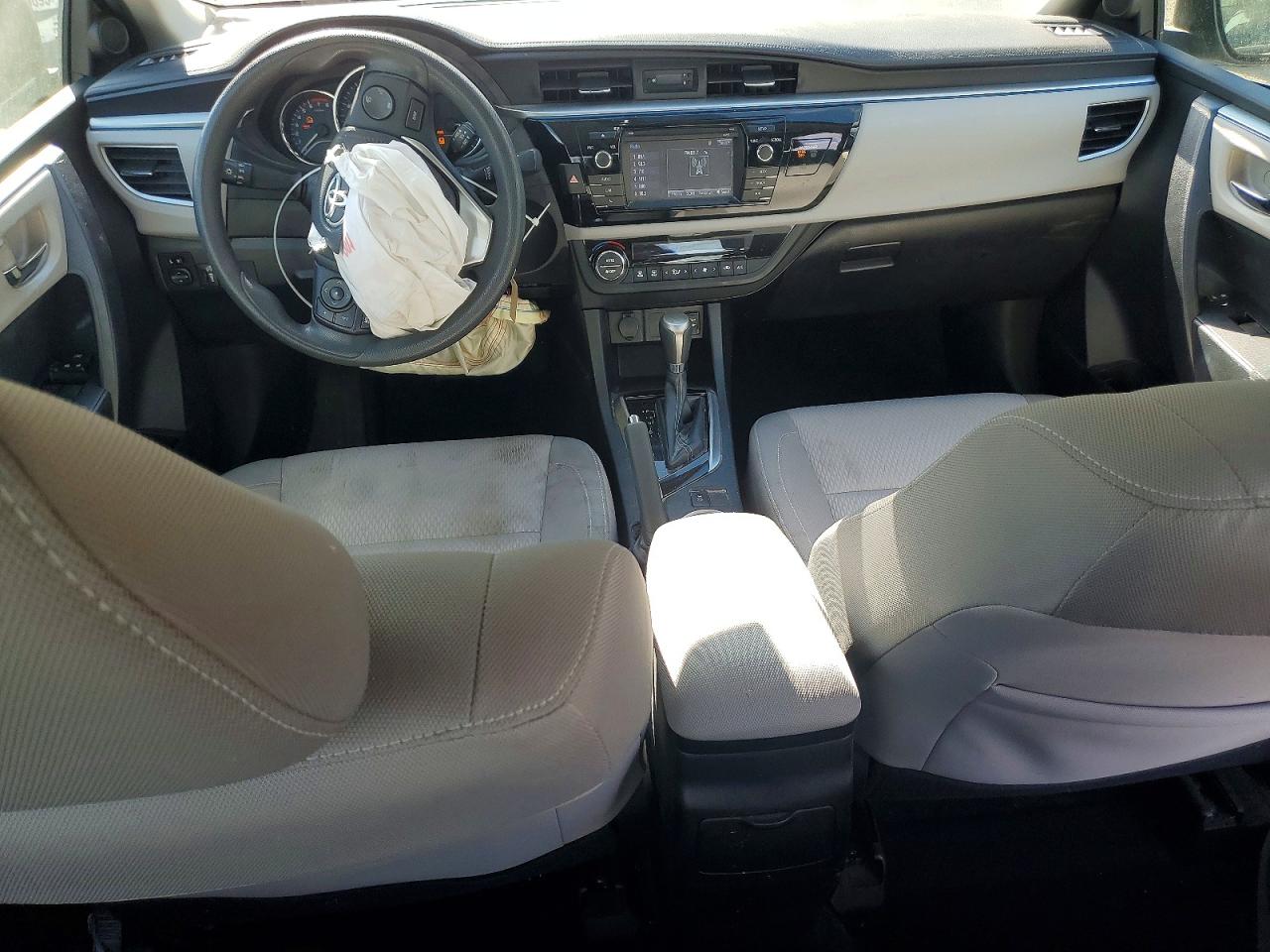 2015 Toyota Corolla Le Silver vin: 2T1BURHEXFC248255