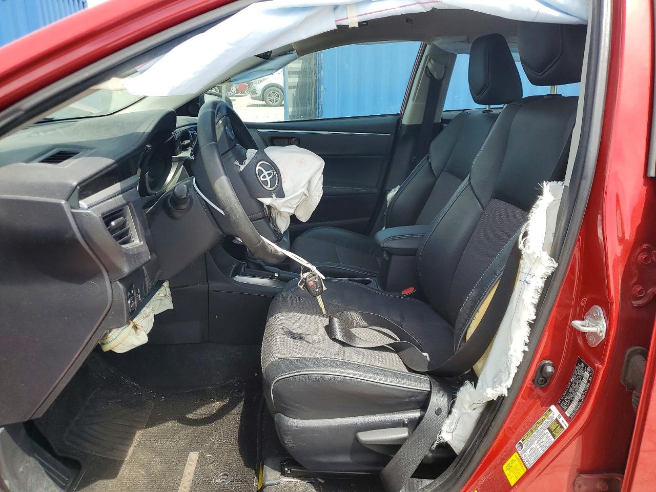 2015 Toyota Corolla S Plus Red vin: 2T1BURHEXFC249146