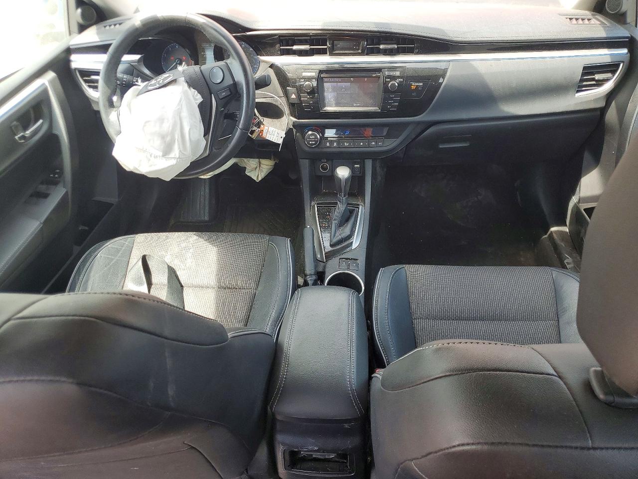 2015 Toyota Corolla S Plus Red vin: 2T1BURHEXFC249146