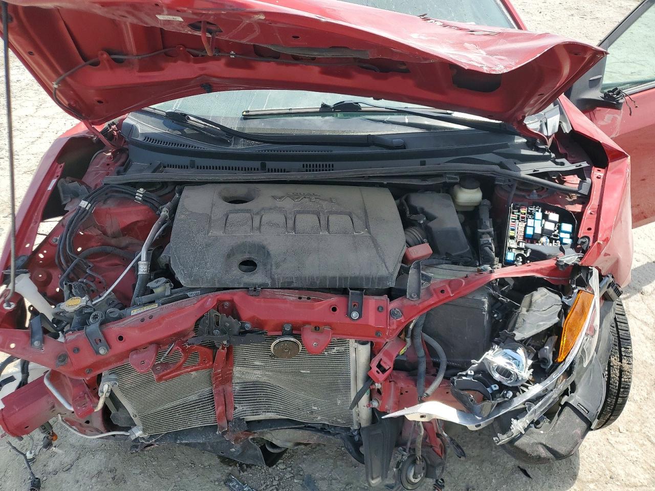 2015 Toyota Corolla S Plus Red vin: 2T1BURHEXFC249146