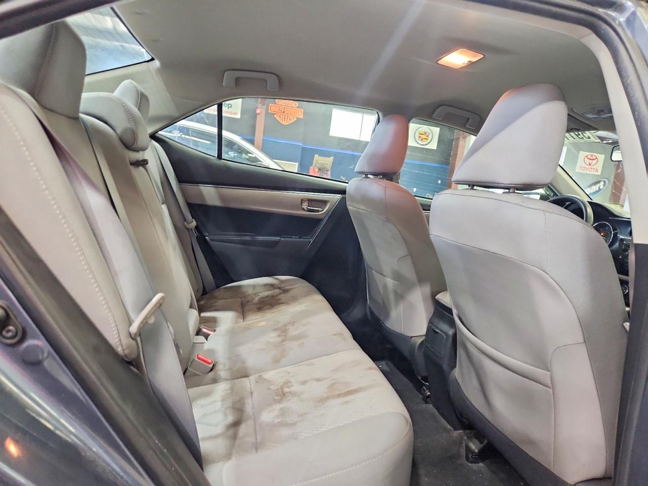 2015 Toyota Corolla Le Gray vin: 2T1BURHEXFC254489