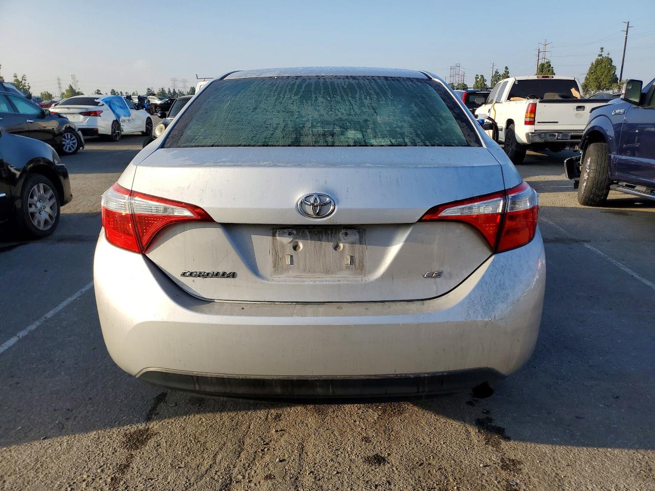 2015 Toyota Corolla Le Серебряный vin: 2T1BURHEXFC258137