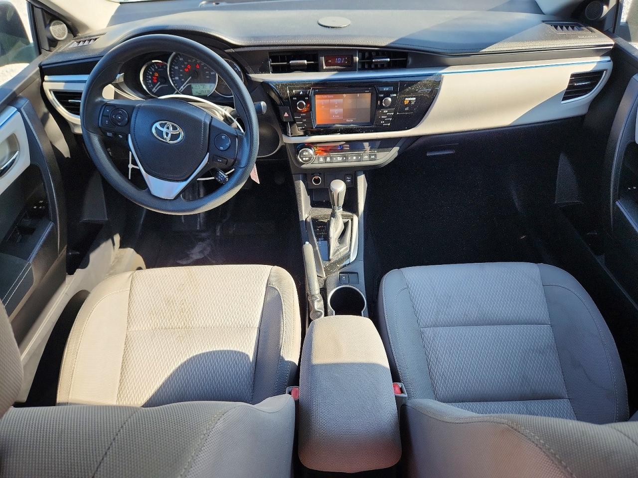 2015 Toyota Corolla Le Silver vin: 2T1BURHEXFC268747