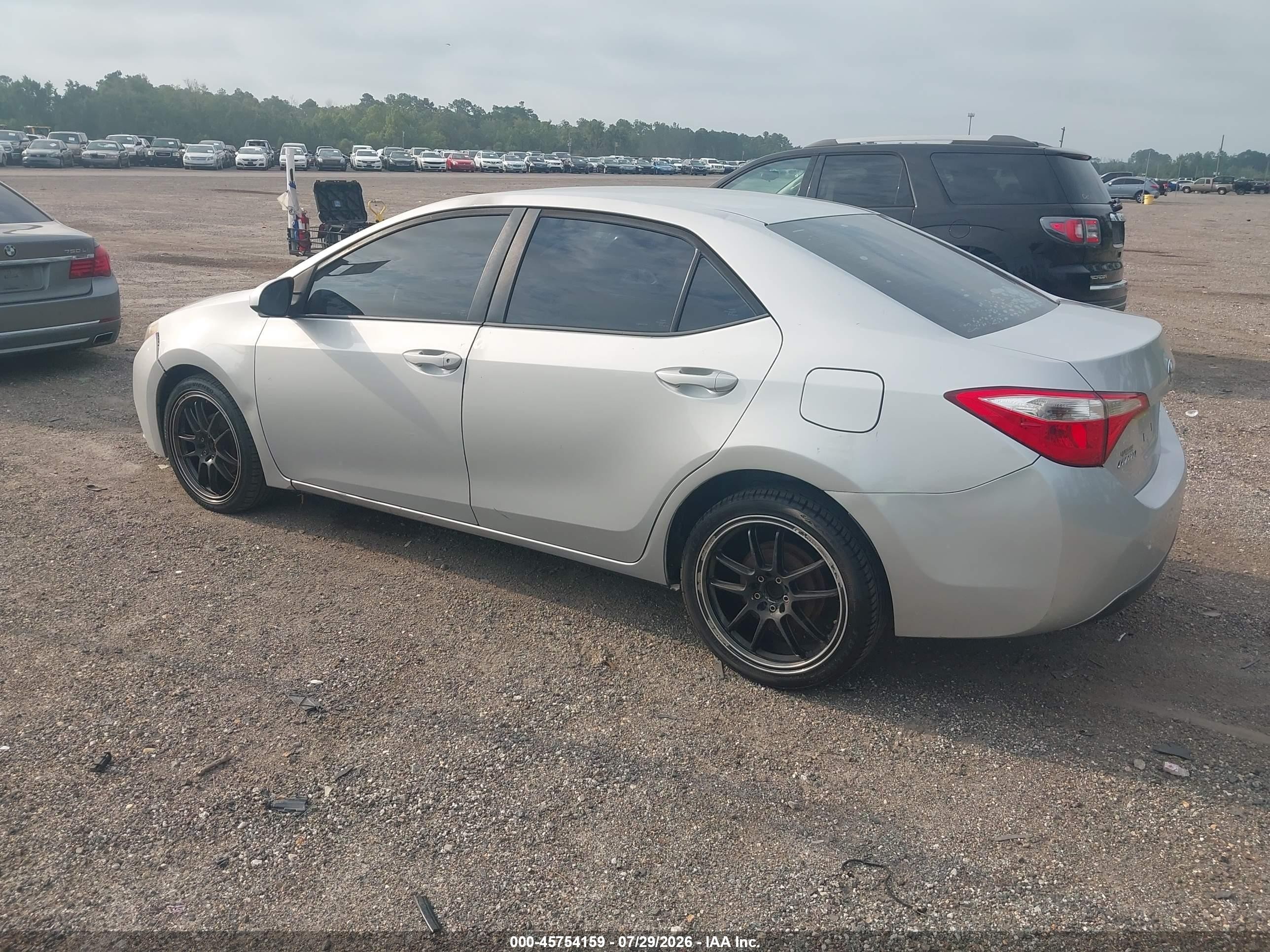 2015 Toyota Corolla Le Silver vin: 2T1BURHEXFC271034