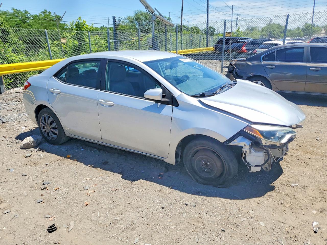 2015 Toyota Corolla Le Silver vin: 2T1BURHEXFC273379