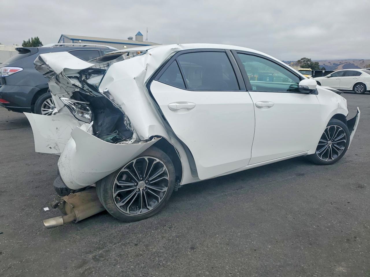 2015 Toyota Corolla S Plus White vin: 2T1BURHEXFC278372