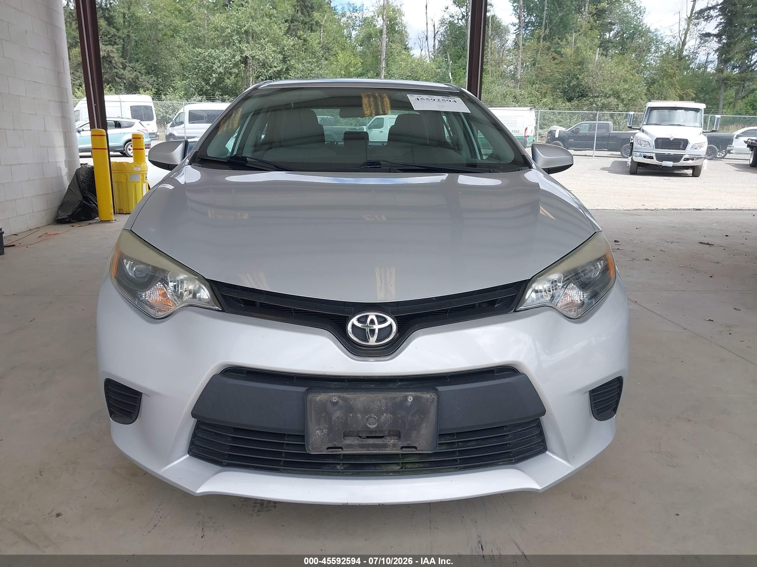2015 Toyota Corolla L Silver vin: 2T1BURHEXFC283362