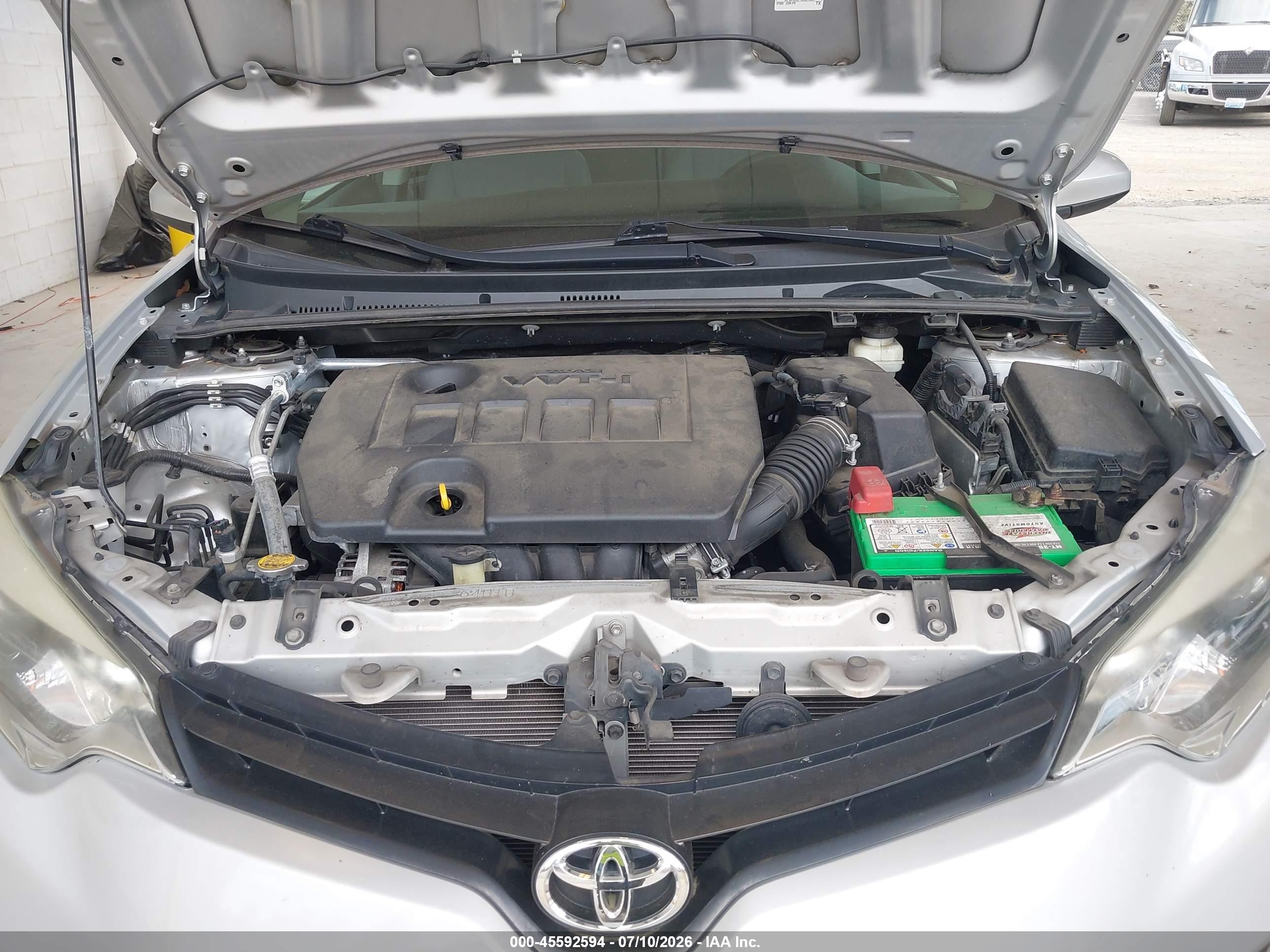 2015 Toyota Corolla L Silver vin: 2T1BURHEXFC283362