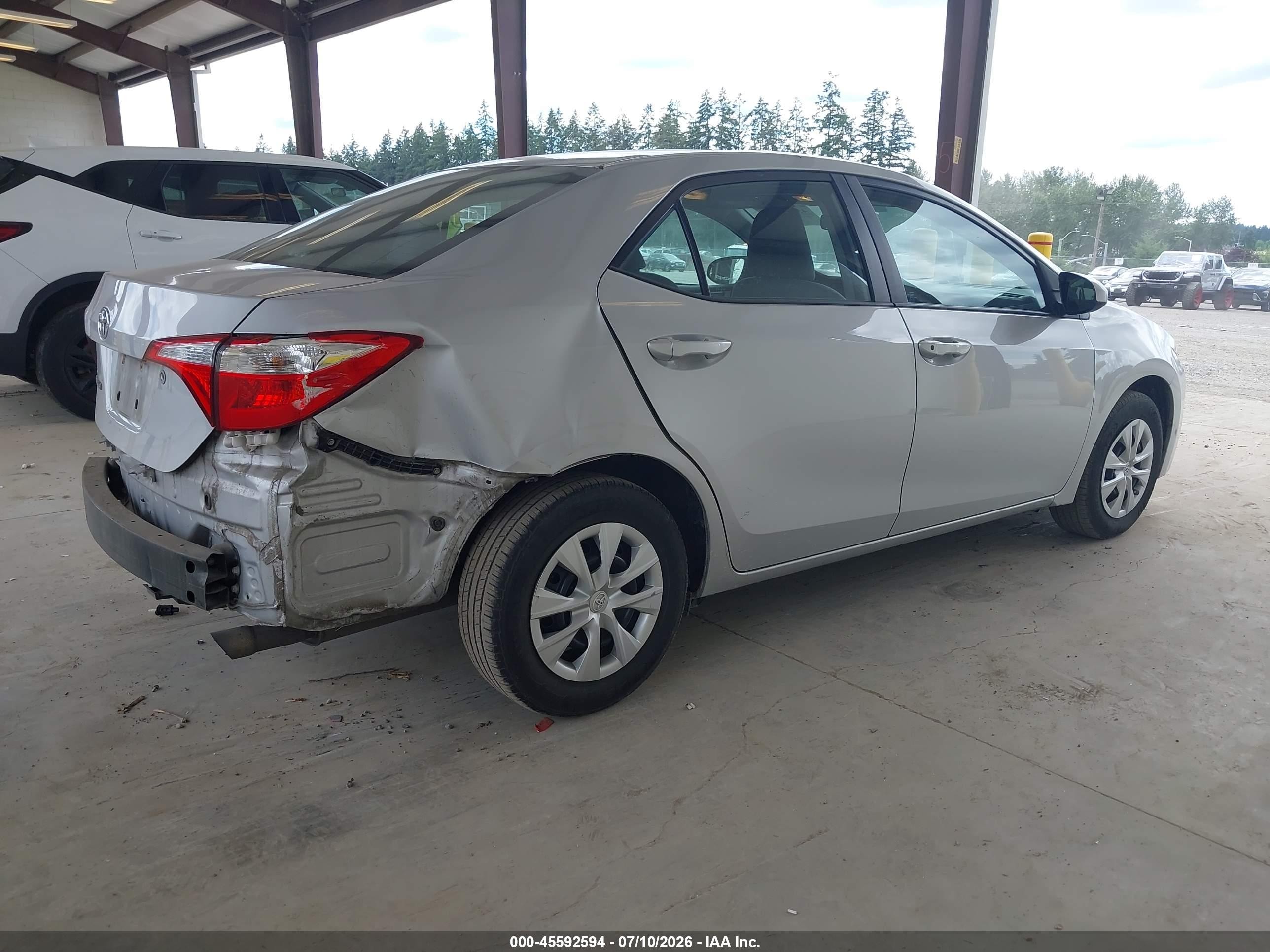 2015 Toyota Corolla L Silver vin: 2T1BURHEXFC283362