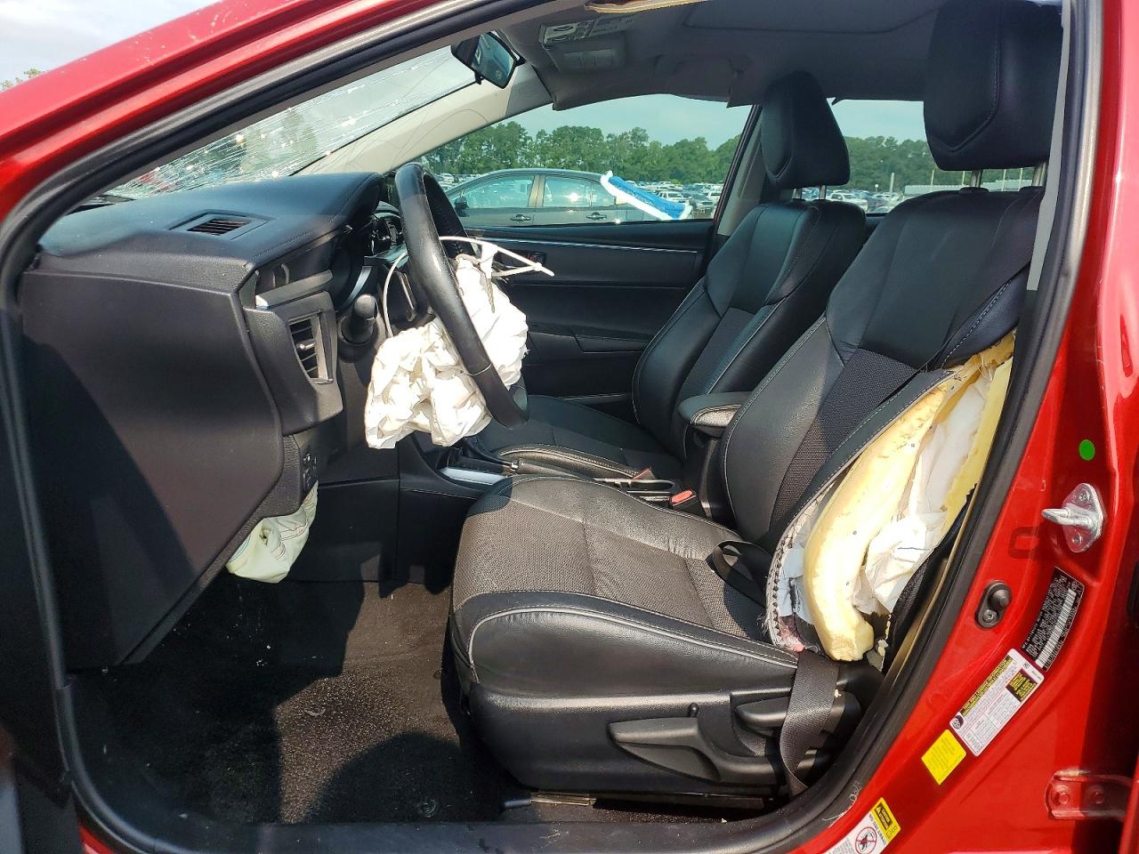 2015 Toyota Corolla S Plus Red vin: 2T1BURHEXFC291784