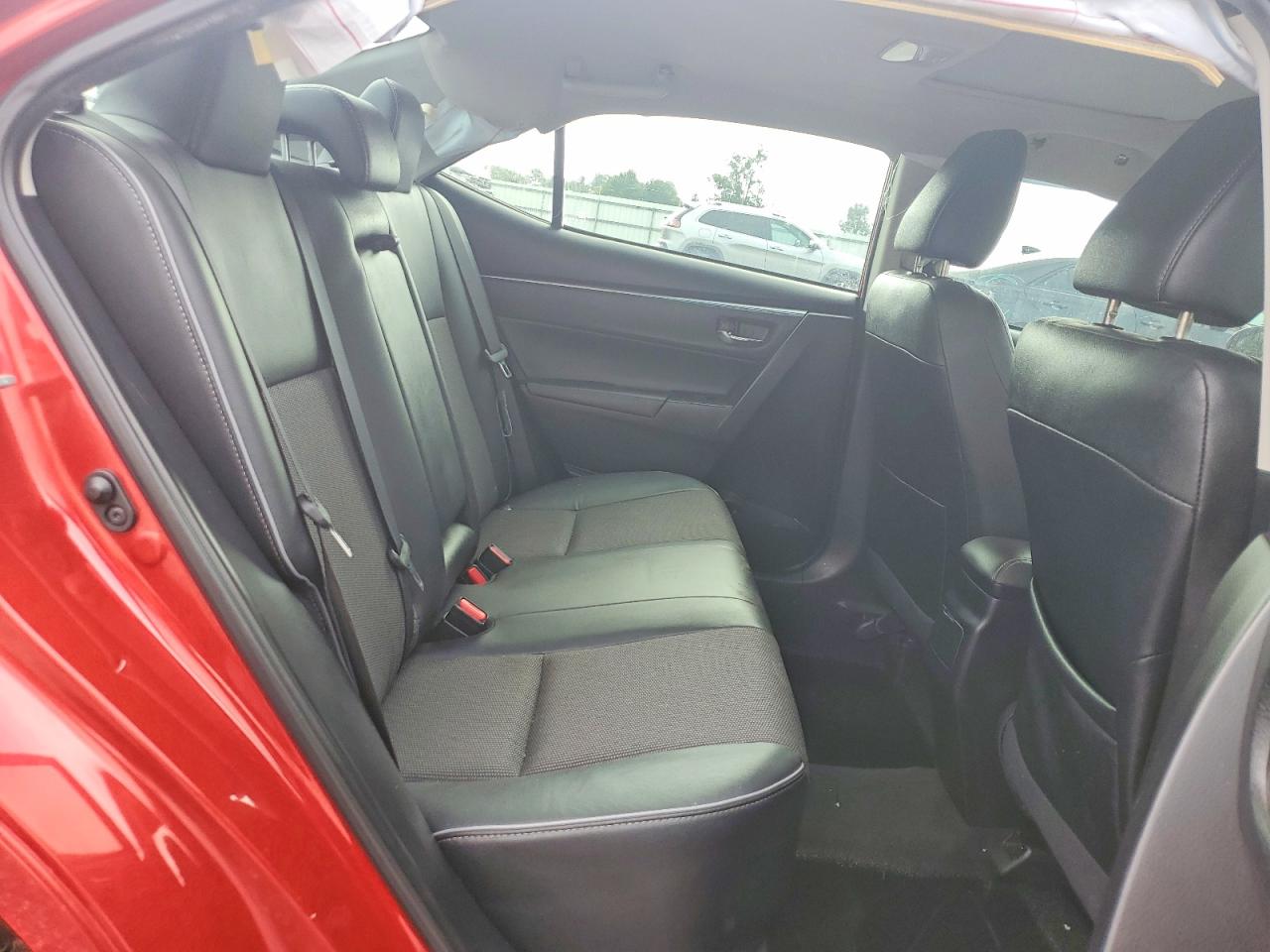 2015 Toyota Corolla S Plus Red vin: 2T1BURHEXFC291784