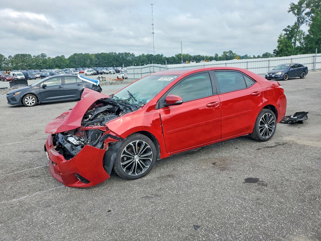 2015 Toyota Corolla S Plus Red vin: 2T1BURHEXFC291784