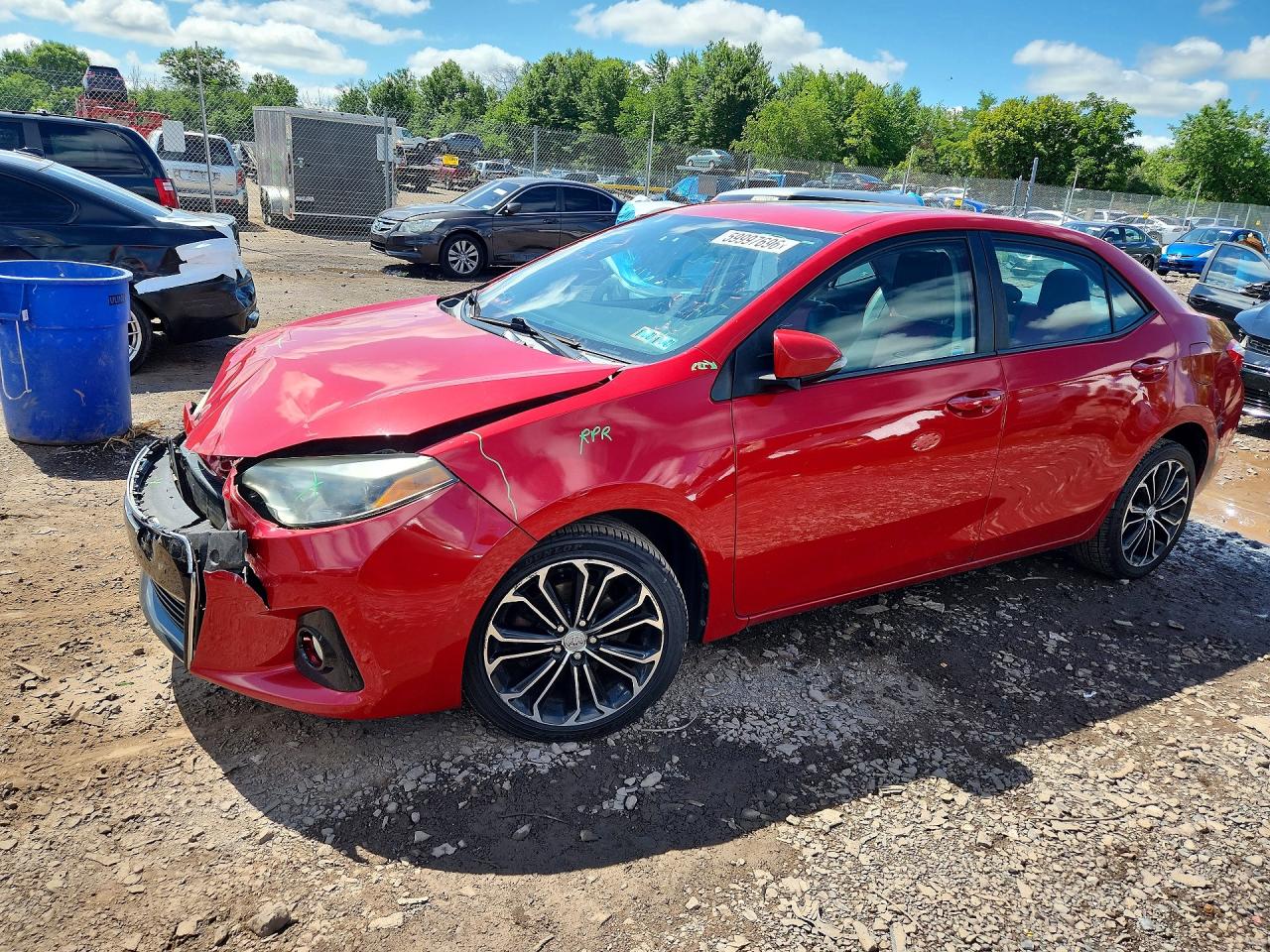 2015 Toyota Corolla S Plus Red vin: 2T1BURHEXFC310012