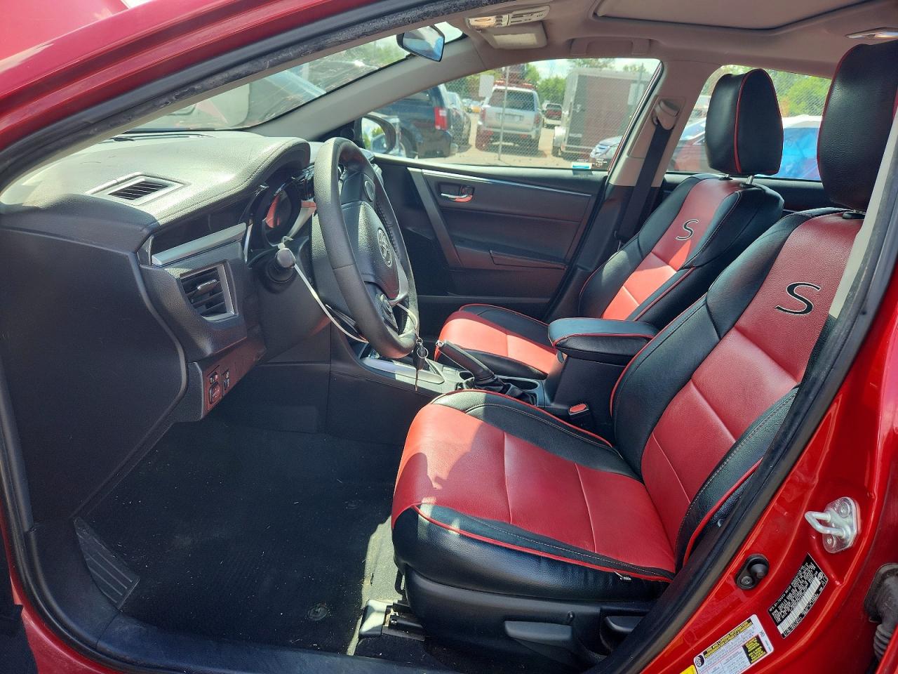 2015 Toyota Corolla S Plus Red vin: 2T1BURHEXFC310012