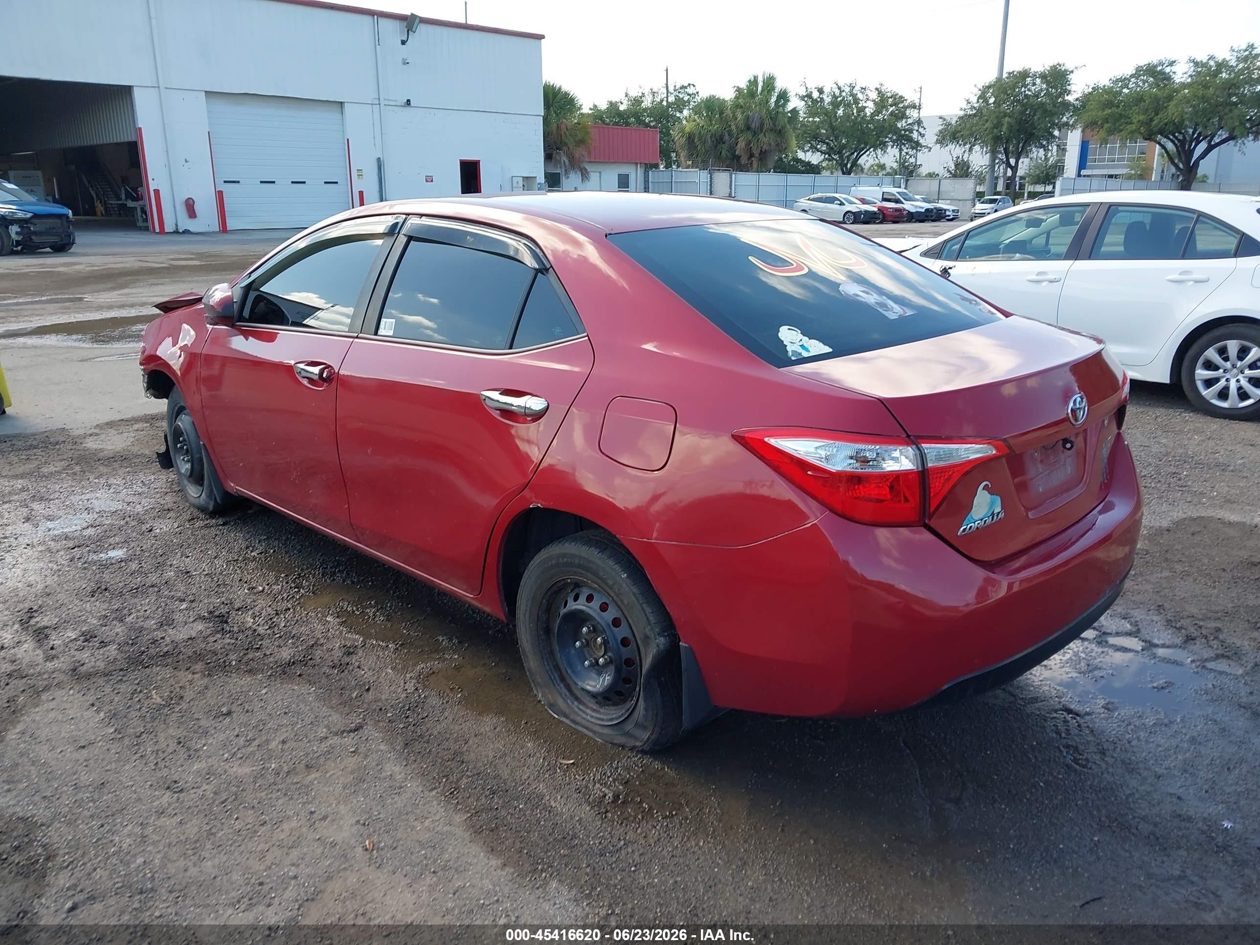 2015 Toyota Corolla L Red vin: 2T1BURHEXFC319566