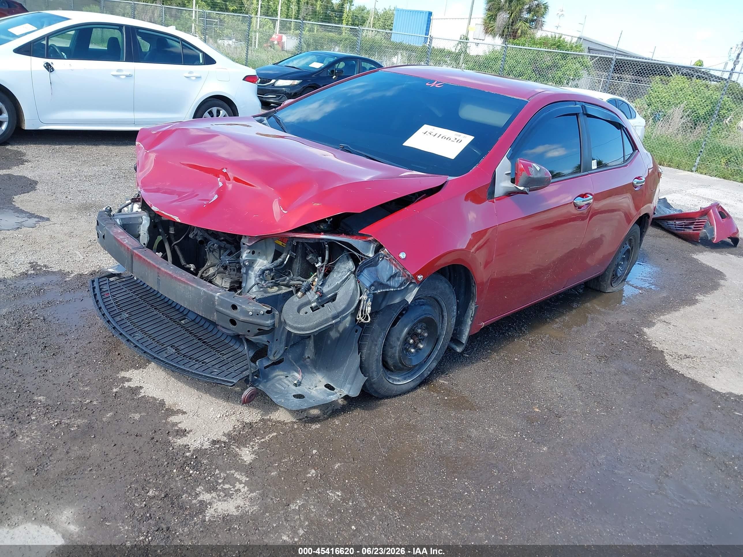 2015 Toyota Corolla L Red vin: 2T1BURHEXFC319566