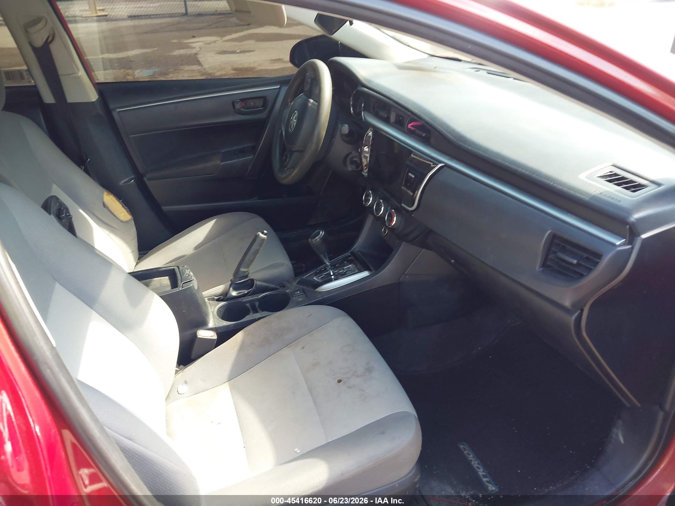 2015 Toyota Corolla L Red vin: 2T1BURHEXFC319566