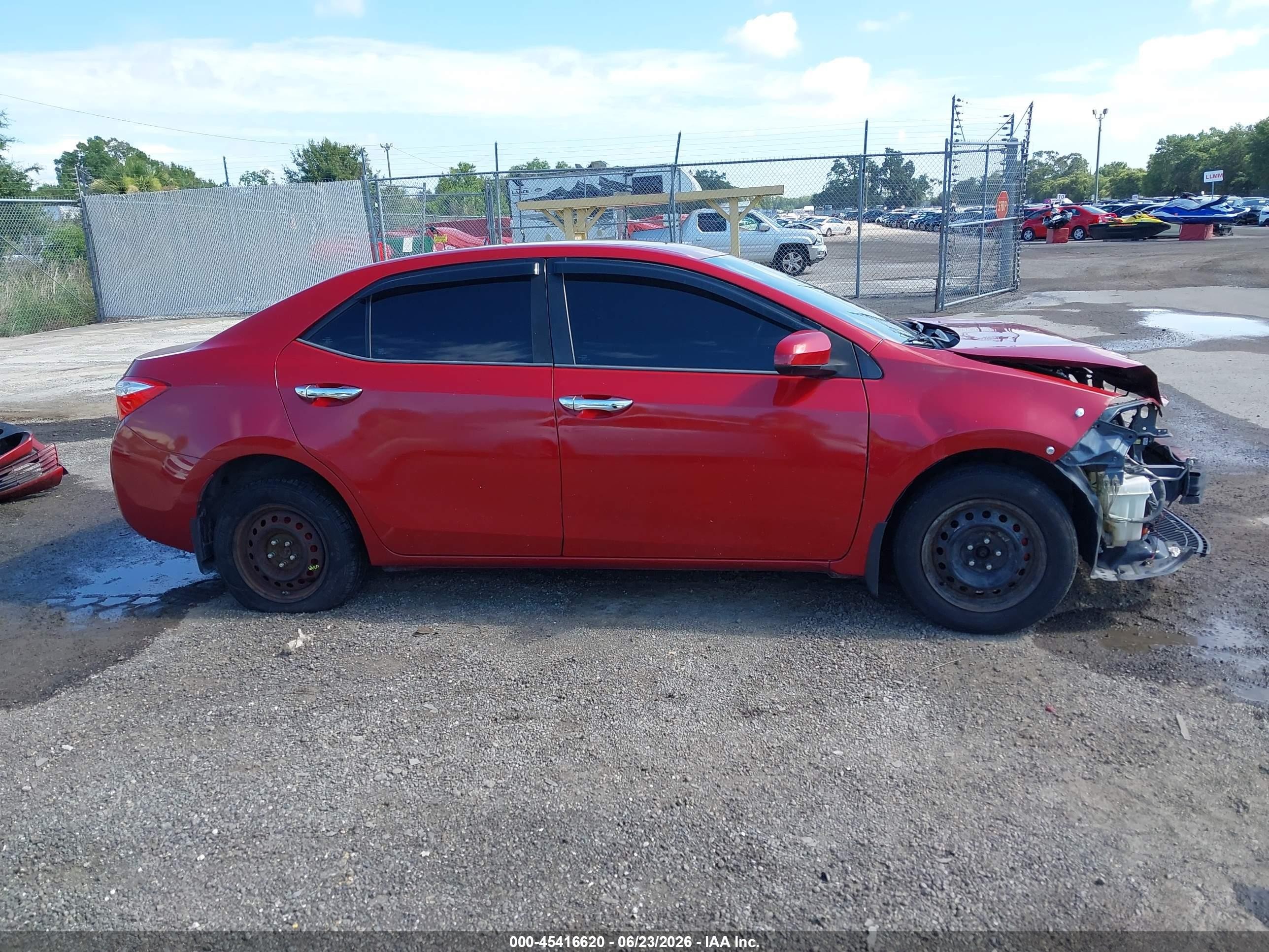 2015 Toyota Corolla L Red vin: 2T1BURHEXFC319566