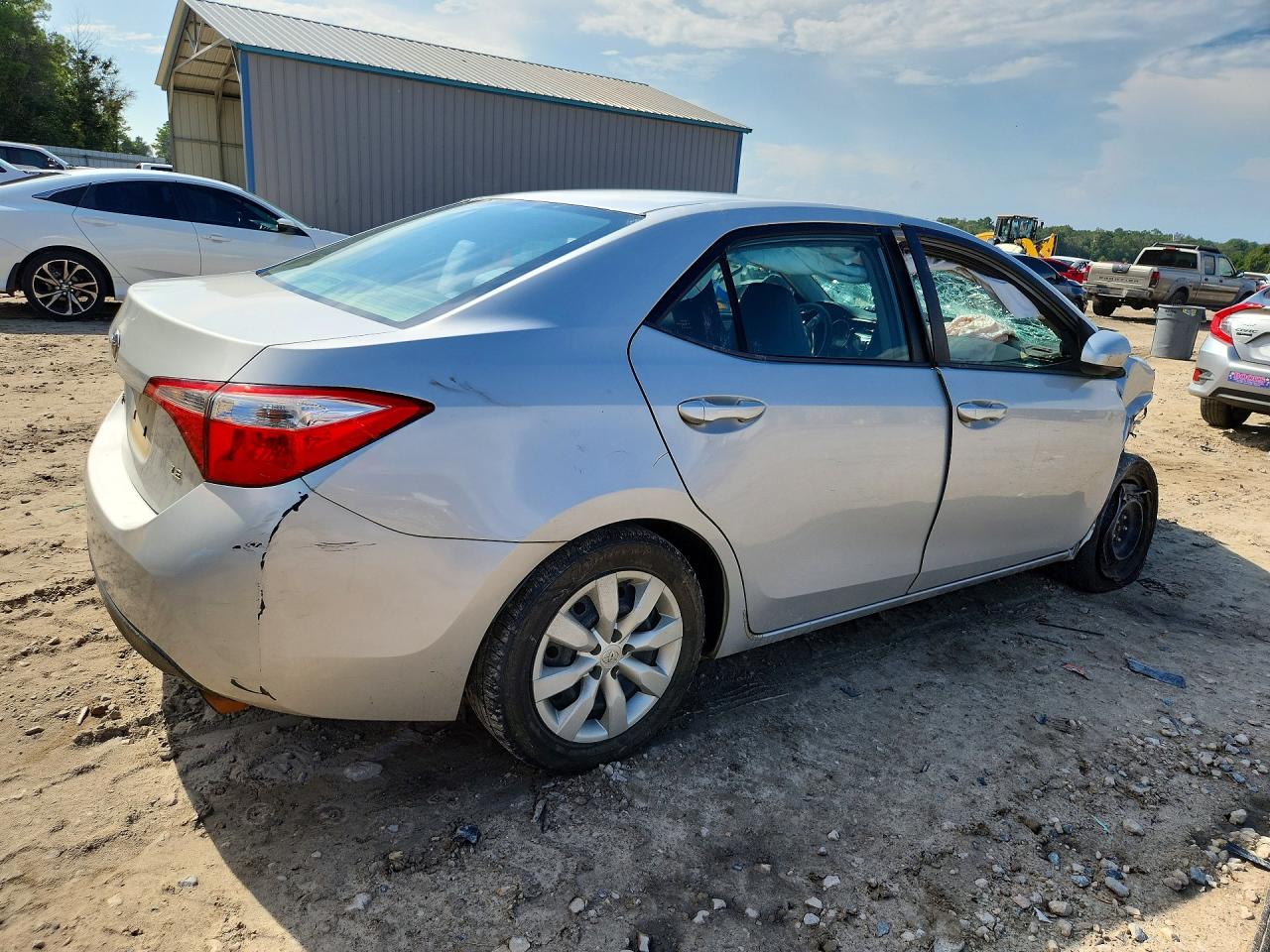 2015 Toyota Corolla Le Silver vin: 2T1BURHEXFC322354