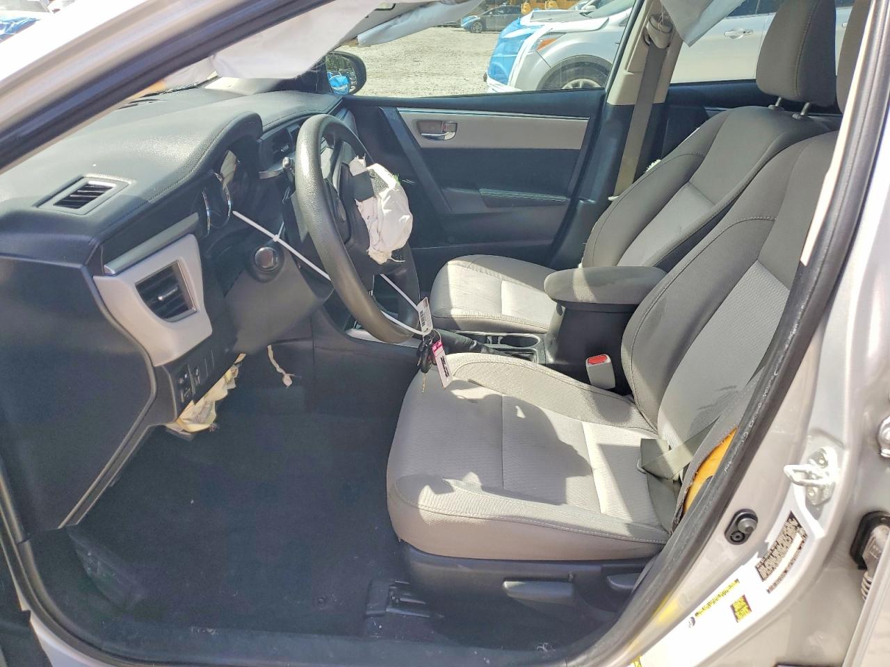 2015 Toyota Corolla Le Silver vin: 2T1BURHEXFC326484
