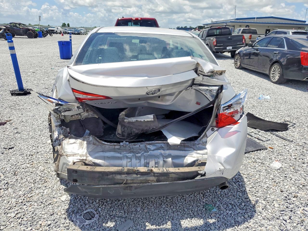 2015 Toyota Corolla S Plus Silver vin: 2T1BURHEXFC330681