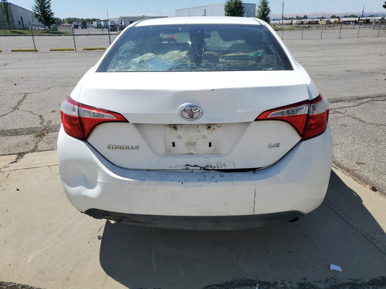 2015 Toyota Corolla L White vin: 2T1BURHEXFC336061 Damage: Deck Lid, Dent(S) W/ Paint Dmg, > 12 Inches