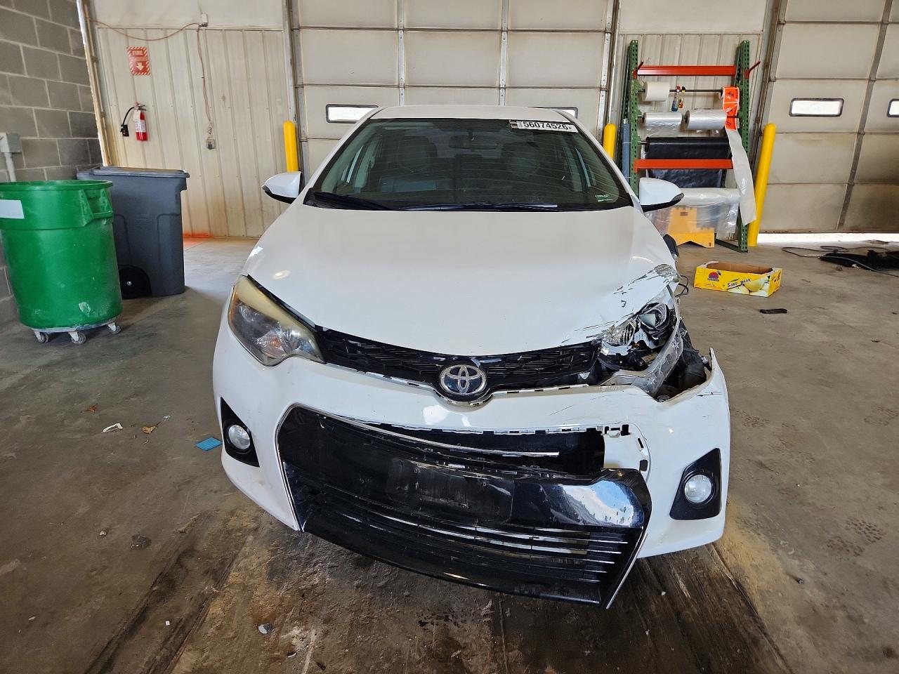 2015 Toyota Corolla S Plus White vin: 2T1BURHEXFC339526