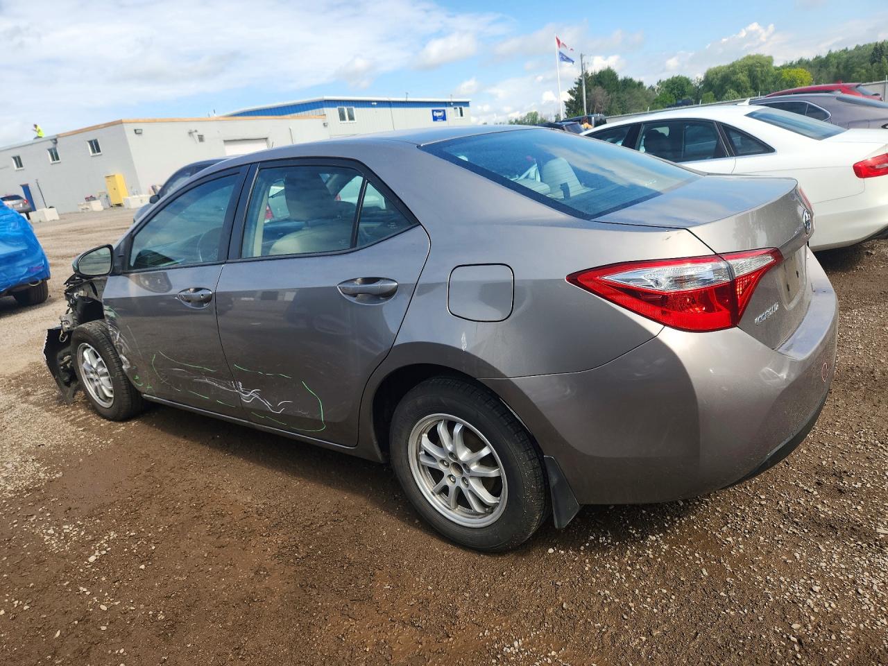 2015 Toyota Corolla L Beige vin: 2T1BURHEXFC351790