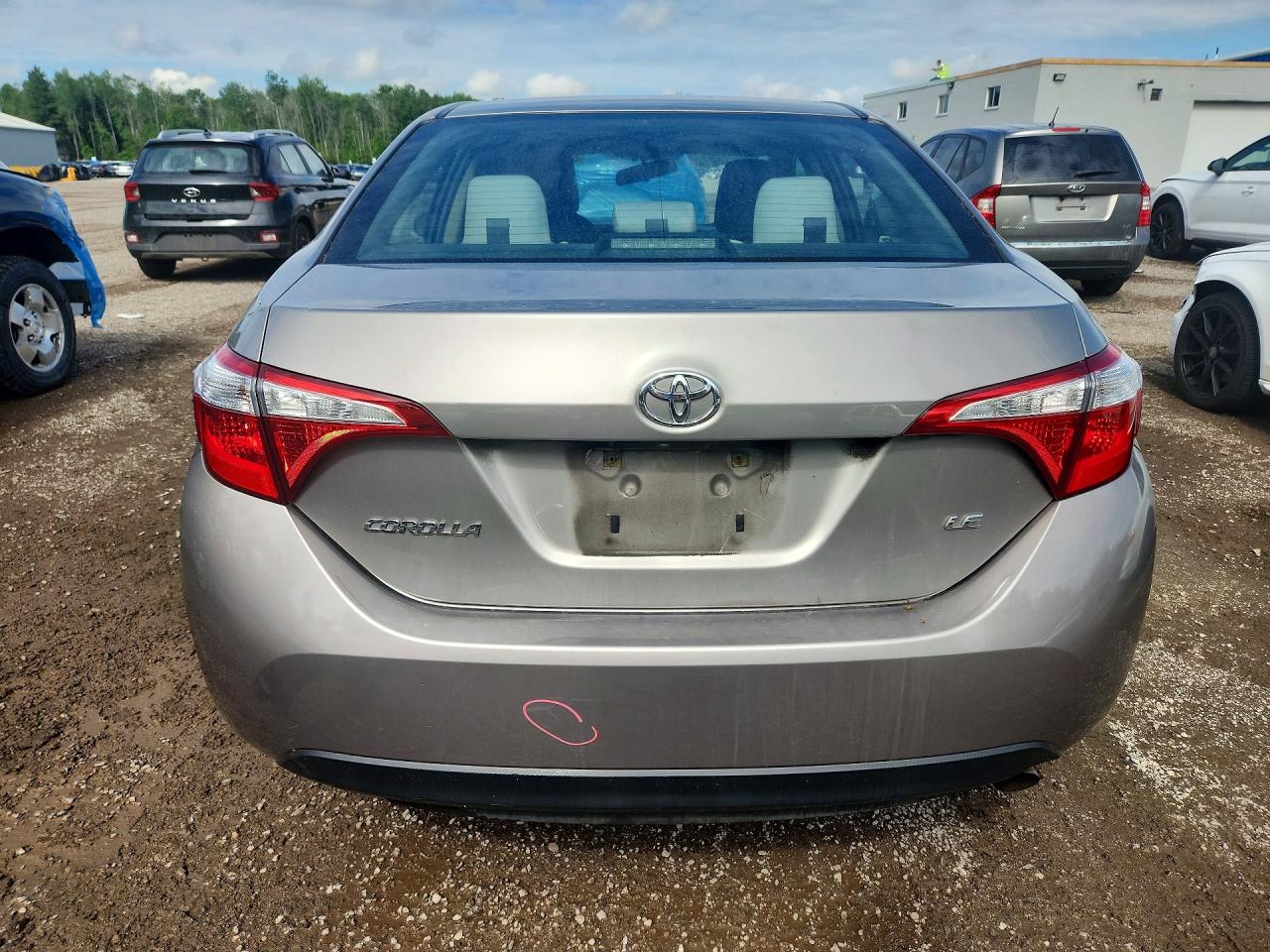 2015 Toyota Corolla L Beige vin: 2T1BURHEXFC351790