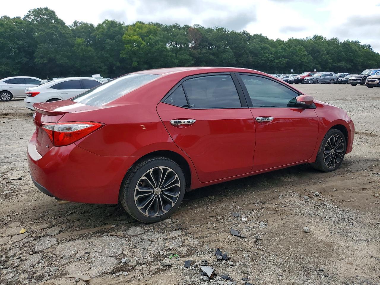 2015 Toyota Corolla S Plus Red vin: 2T1BURHEXFC357377